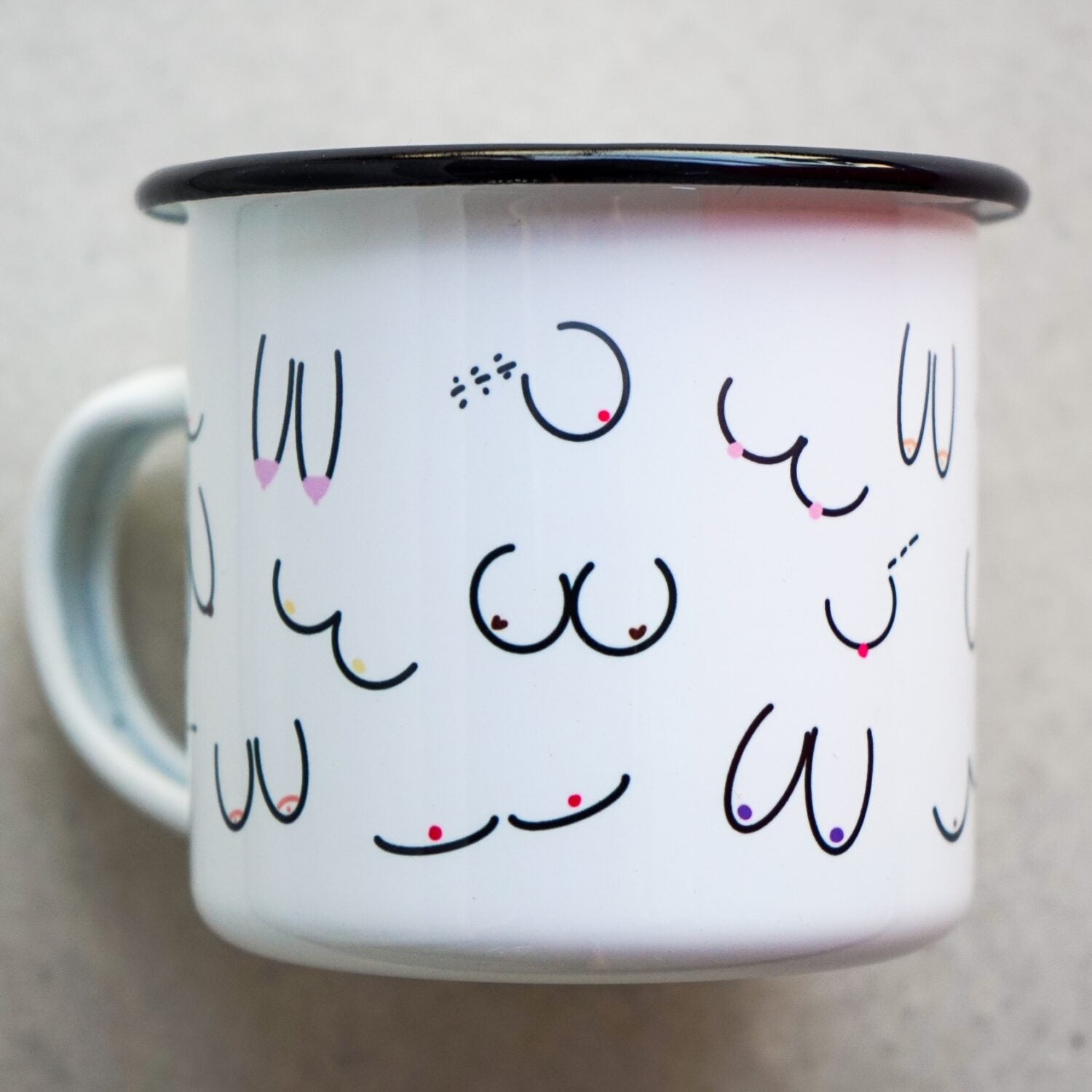 plates for mates Emaille Tasse boobs (2)