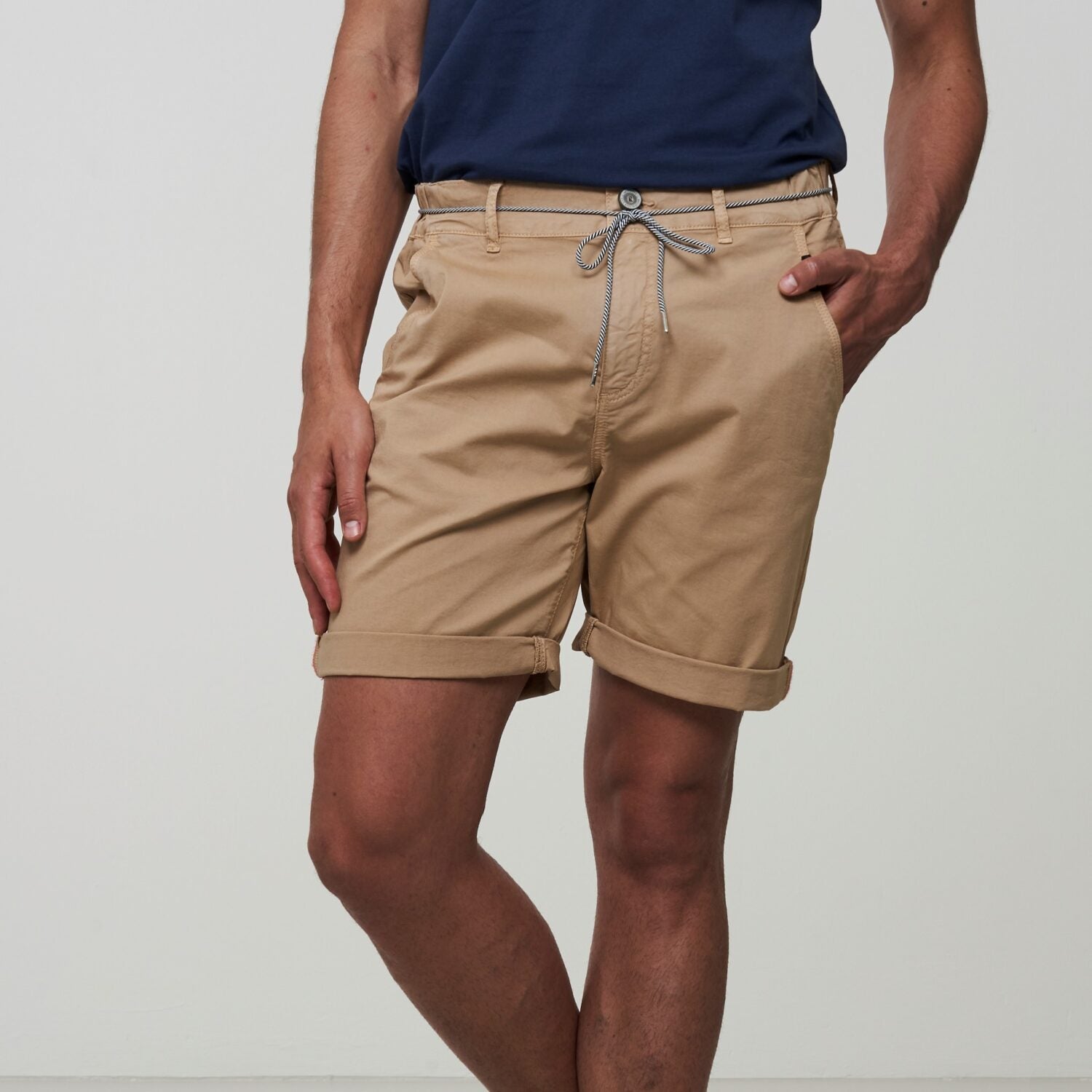 recolution Herren Shorts "MARJORAM" - Dark Sand