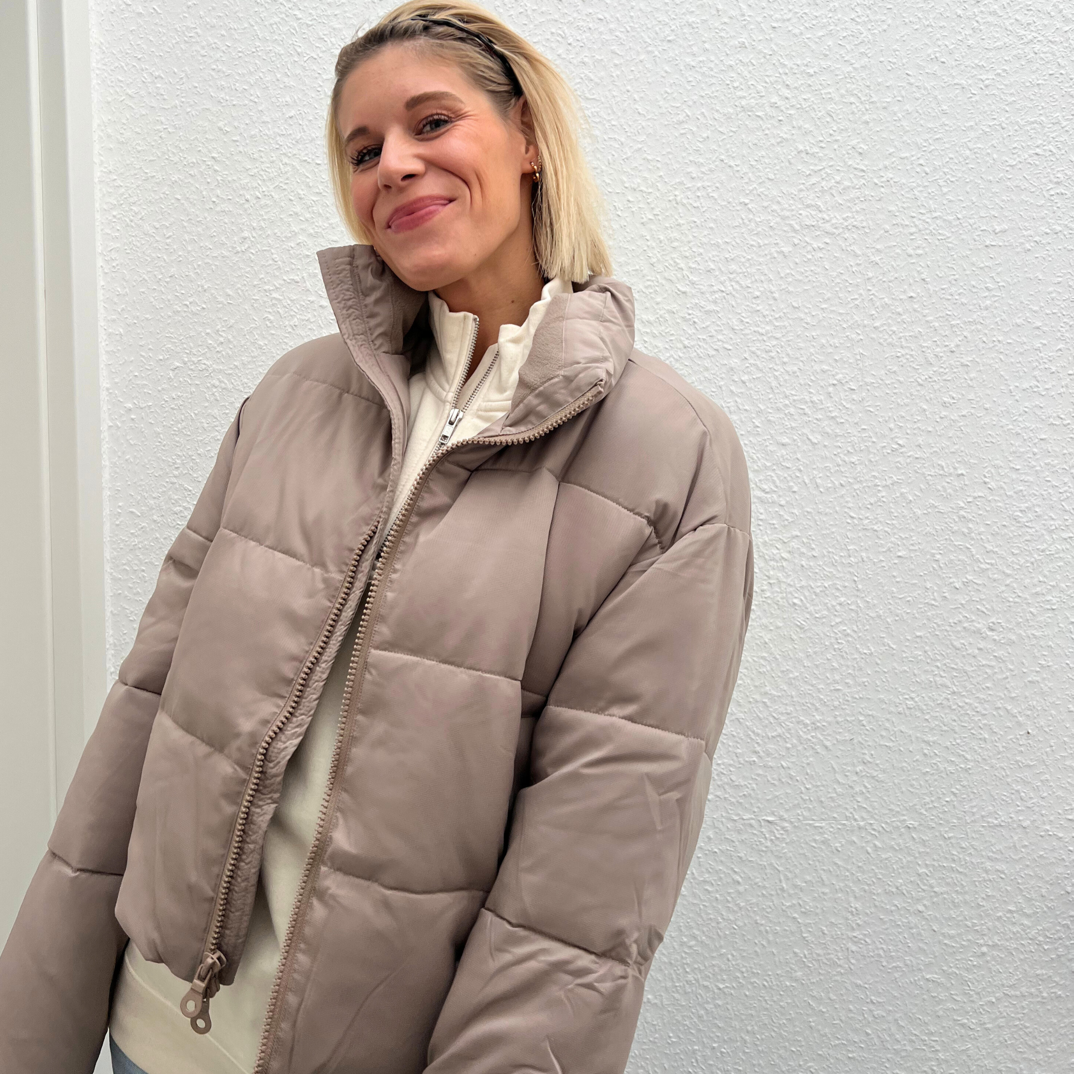 Girlfriend Collective Puffer Jacket "Cropped"