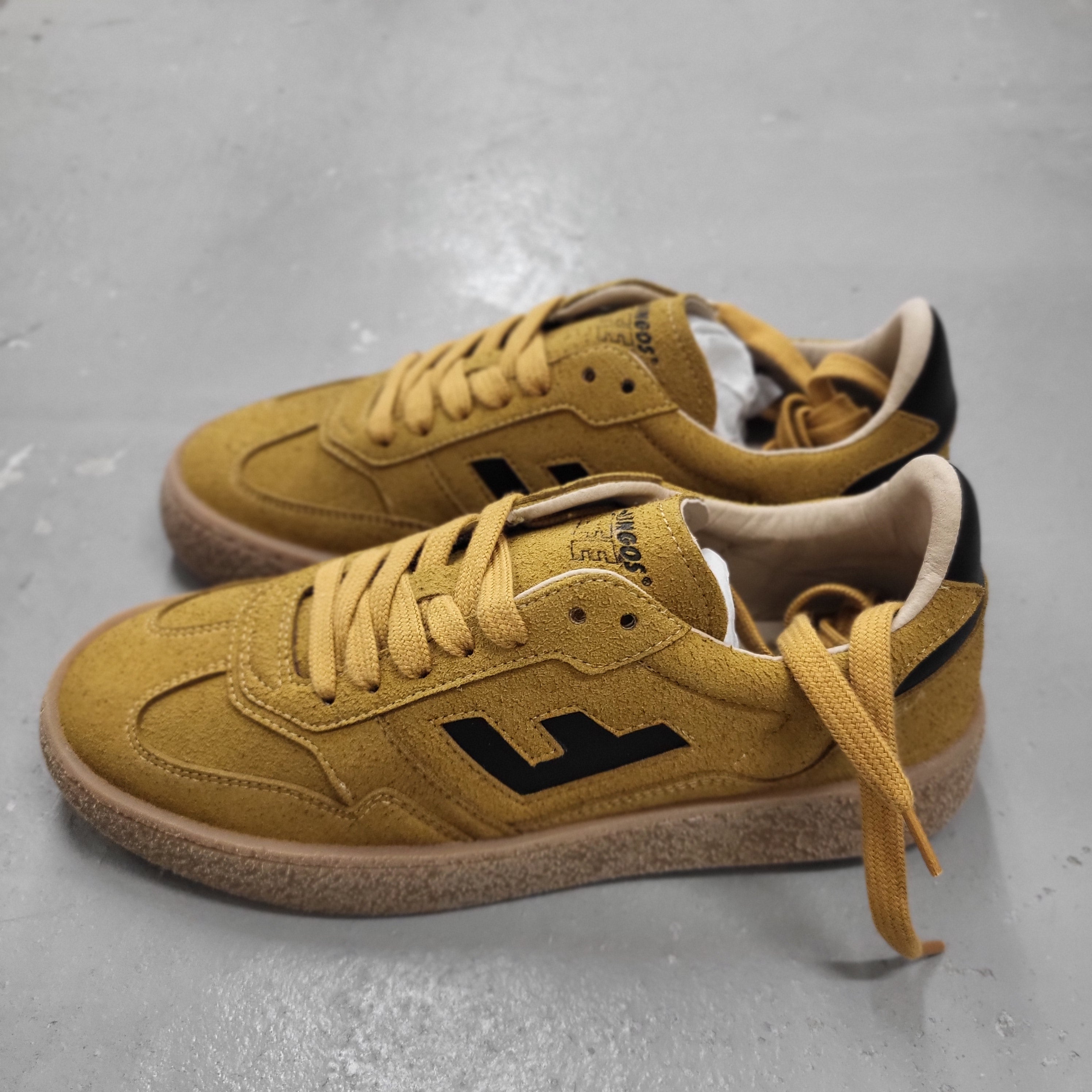 Flamingo's Life Unisex Sneaker "Burela Bold"