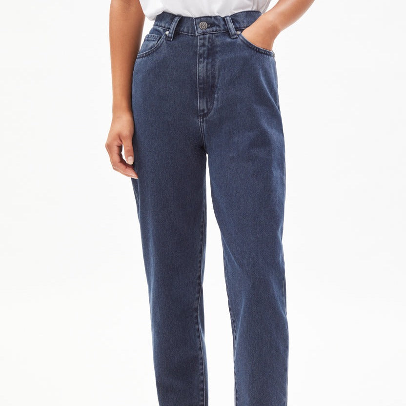 ARMEDANGELS Mom Fit High Waist Jeans "MAIRAA BLACKBLUE"