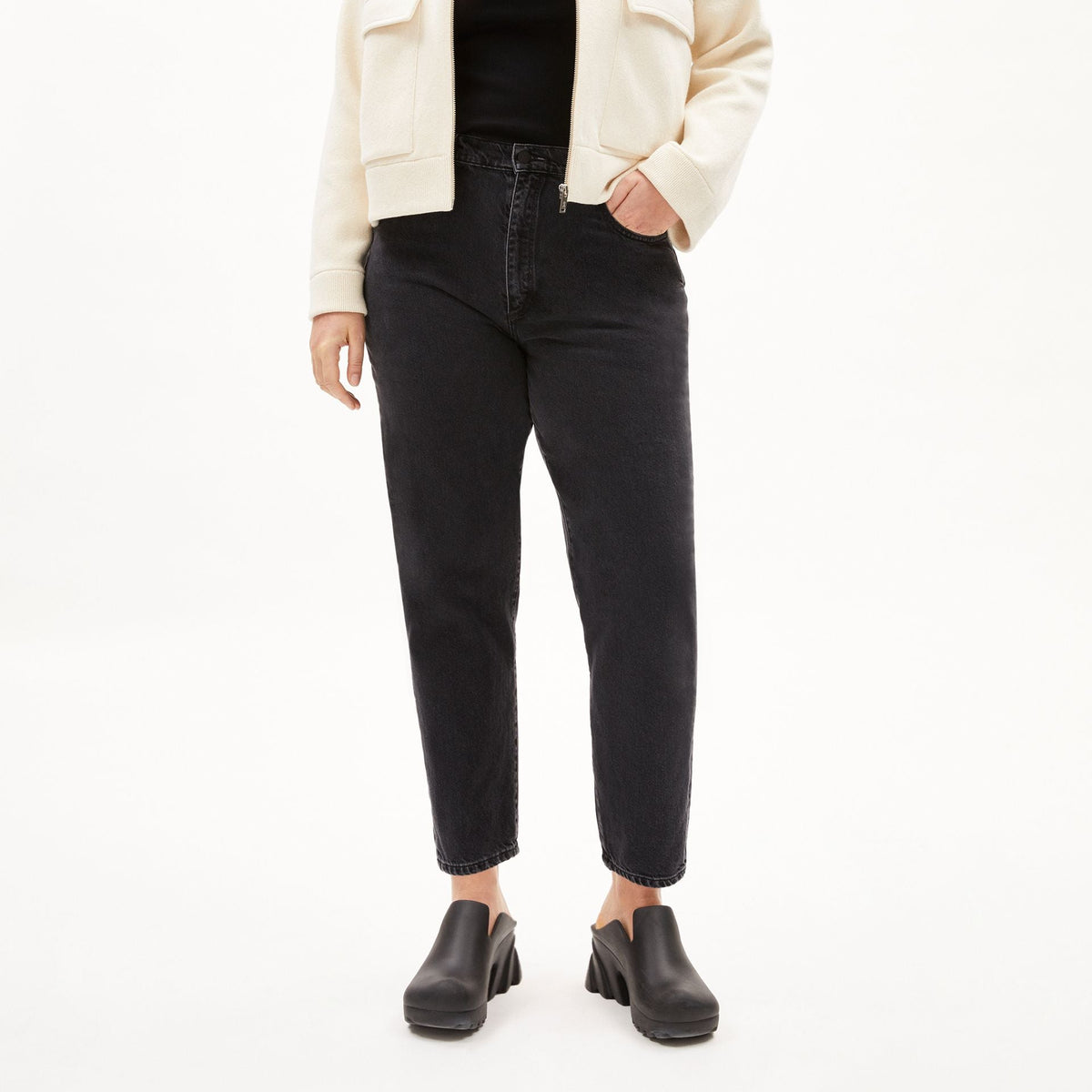 ARMEDANGELS Mom Fit High Waist Jeans "MAIRAA"