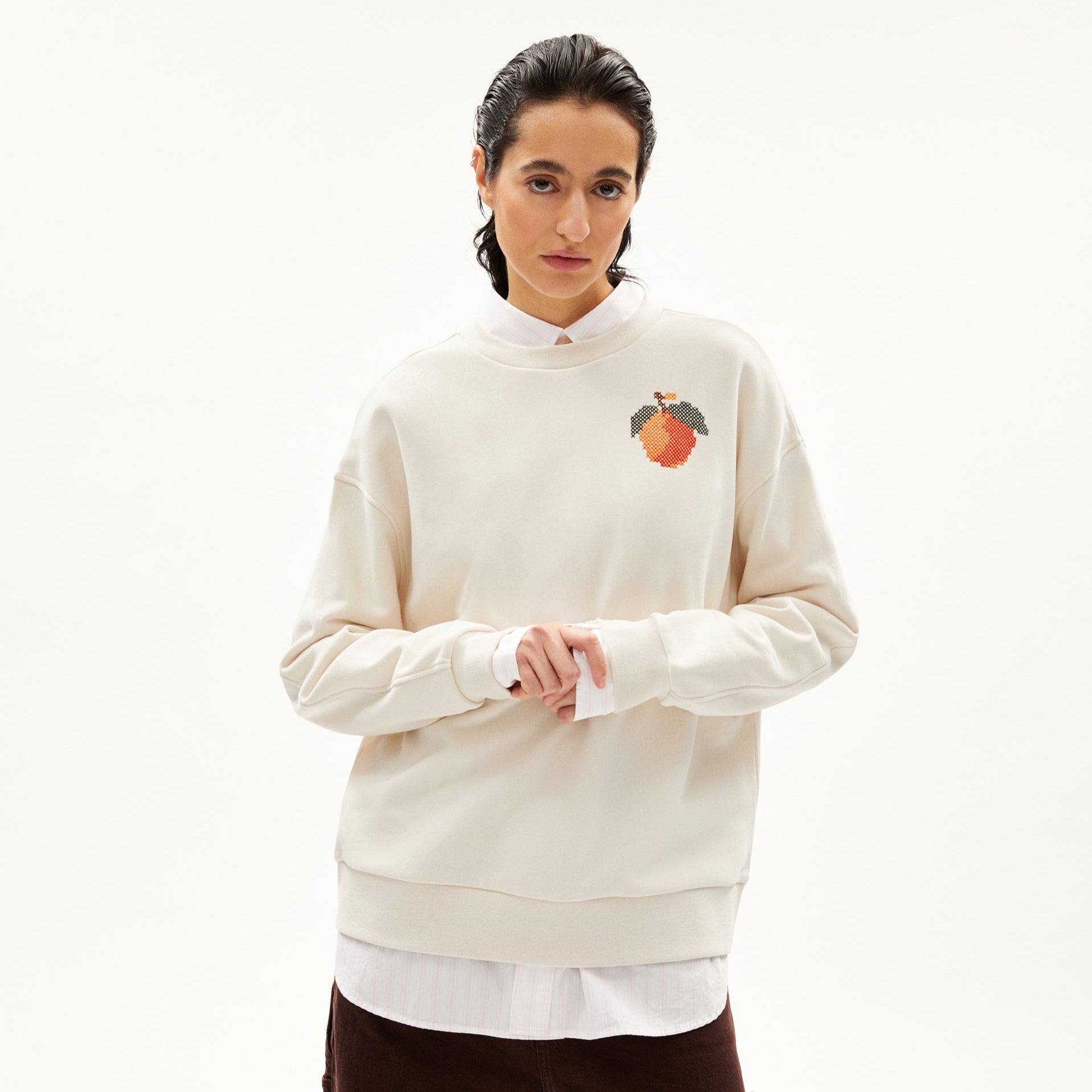 ARMEDANGELS Sweatshirt "AARIN FRUIT EMBRO"