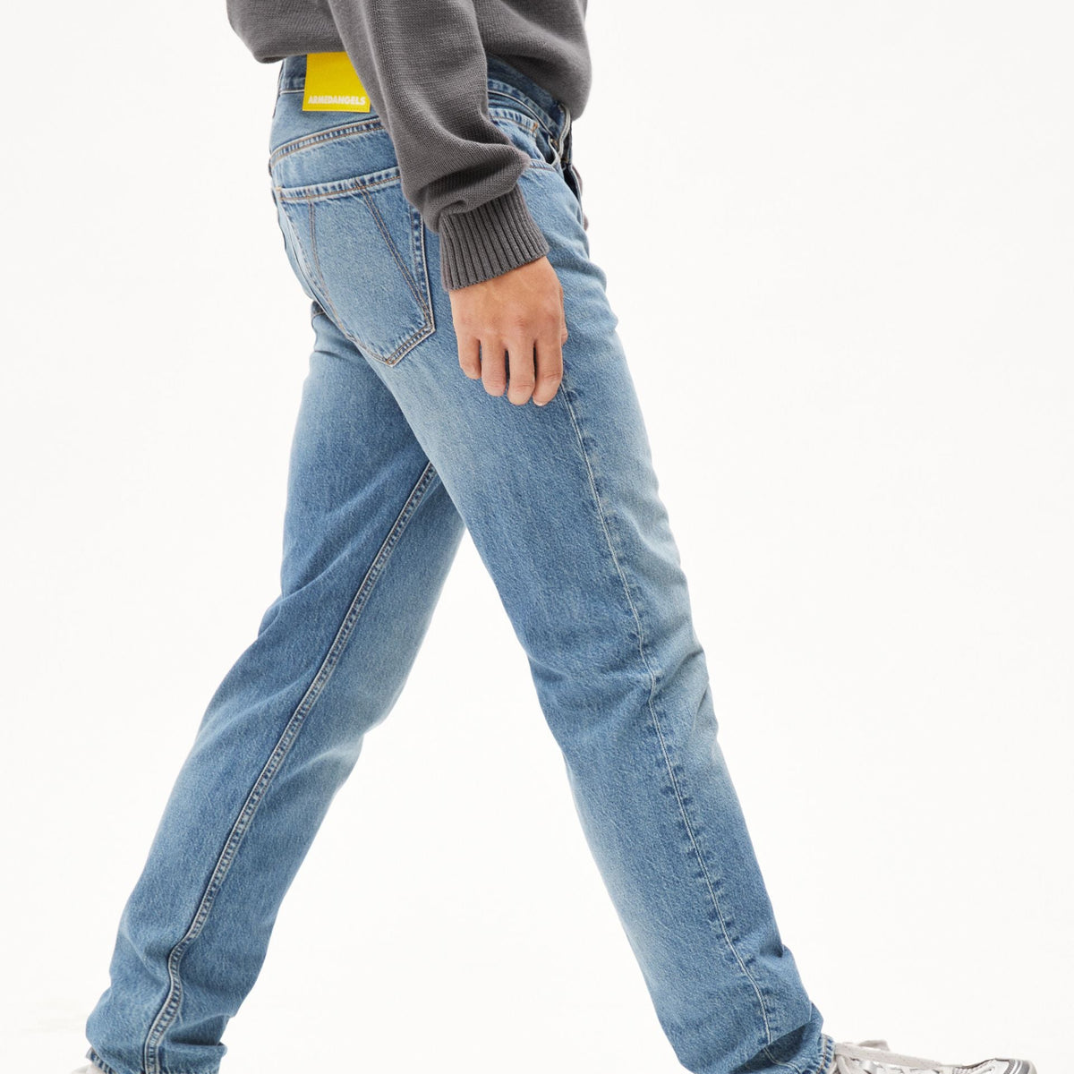 ARMEDANGELS Mid Waist Straight Leg "DYLAANO PREMIUM"