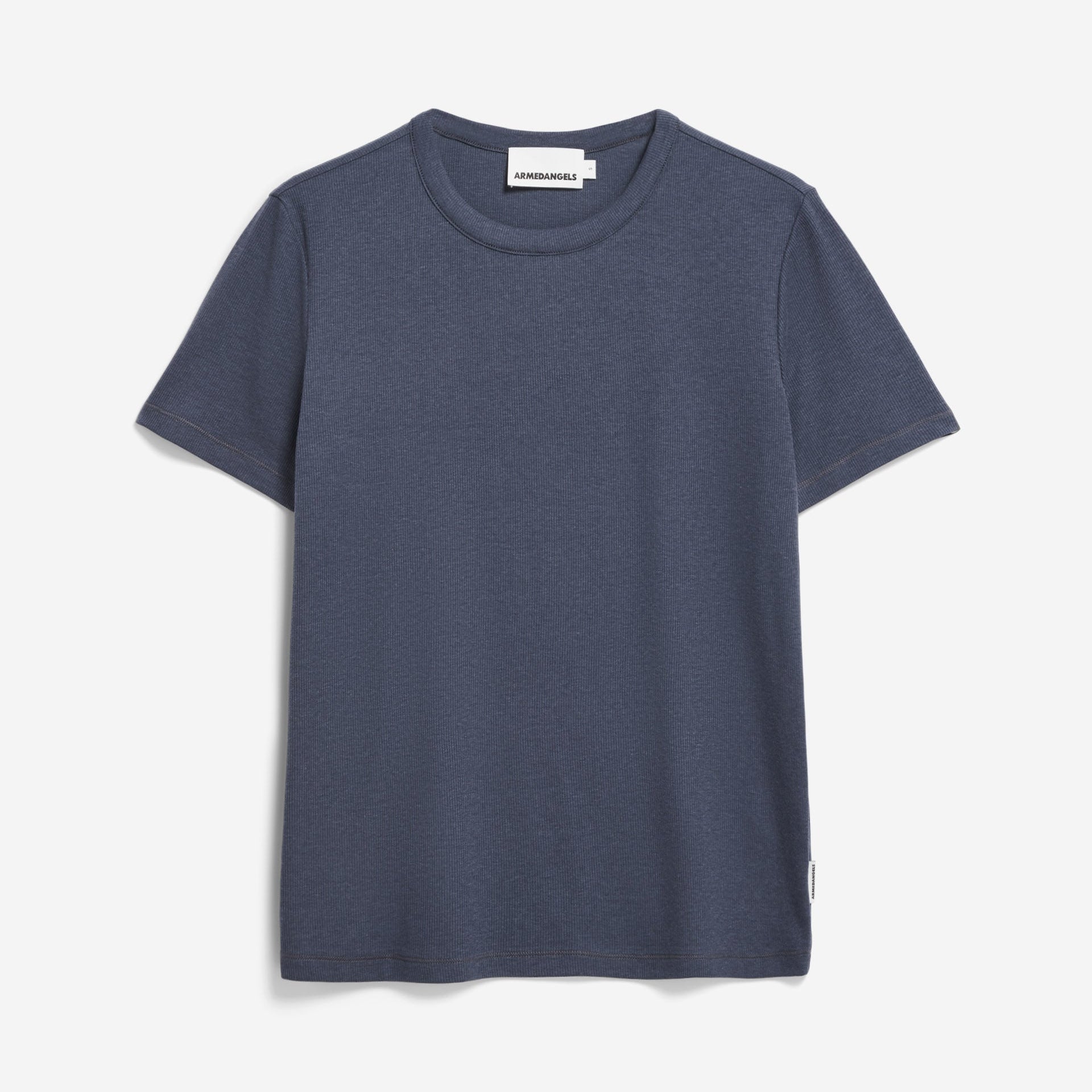Ein schlichtes, kurzärmeliges T-Shirt mit Rundhalsausschnitt in dunkelblauer Farbe auf weißem Hintergrund.