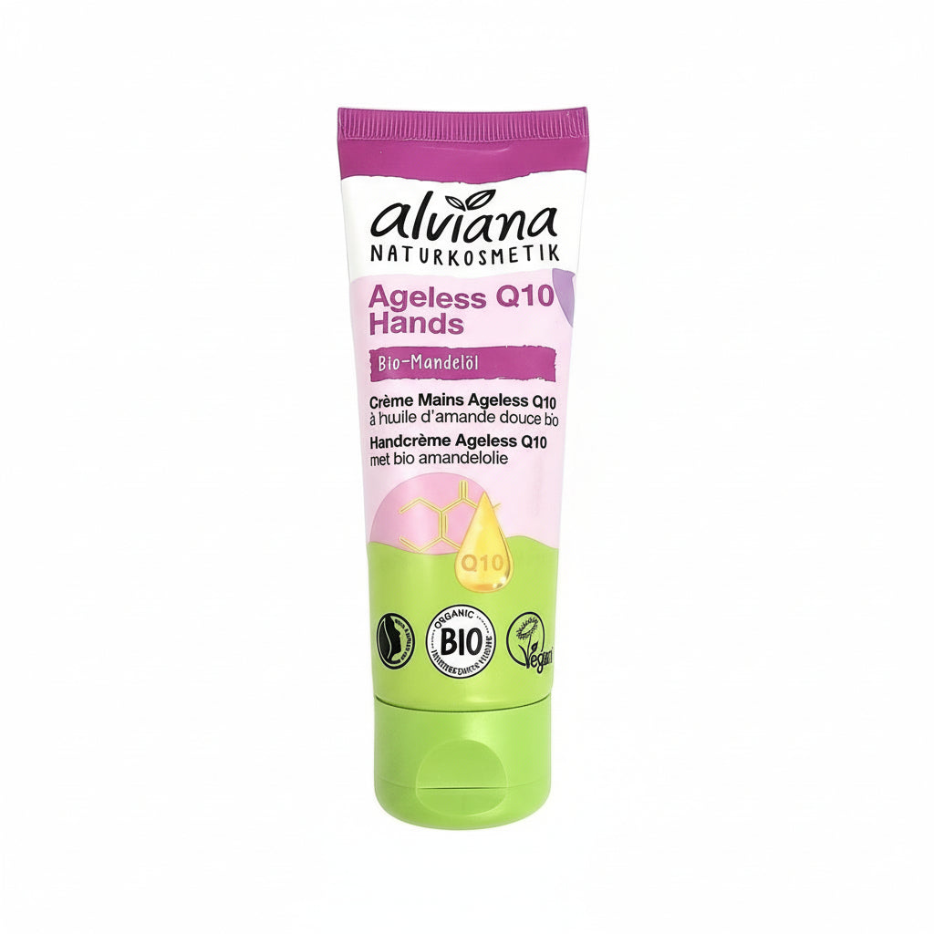 Eine Tube alviana Naturkosmetik Ageless Q10 Handcreme im rosa-grünen Design, mit Produktinformationen in deutscher Sprache und dem Bio-Siegel "BIO".