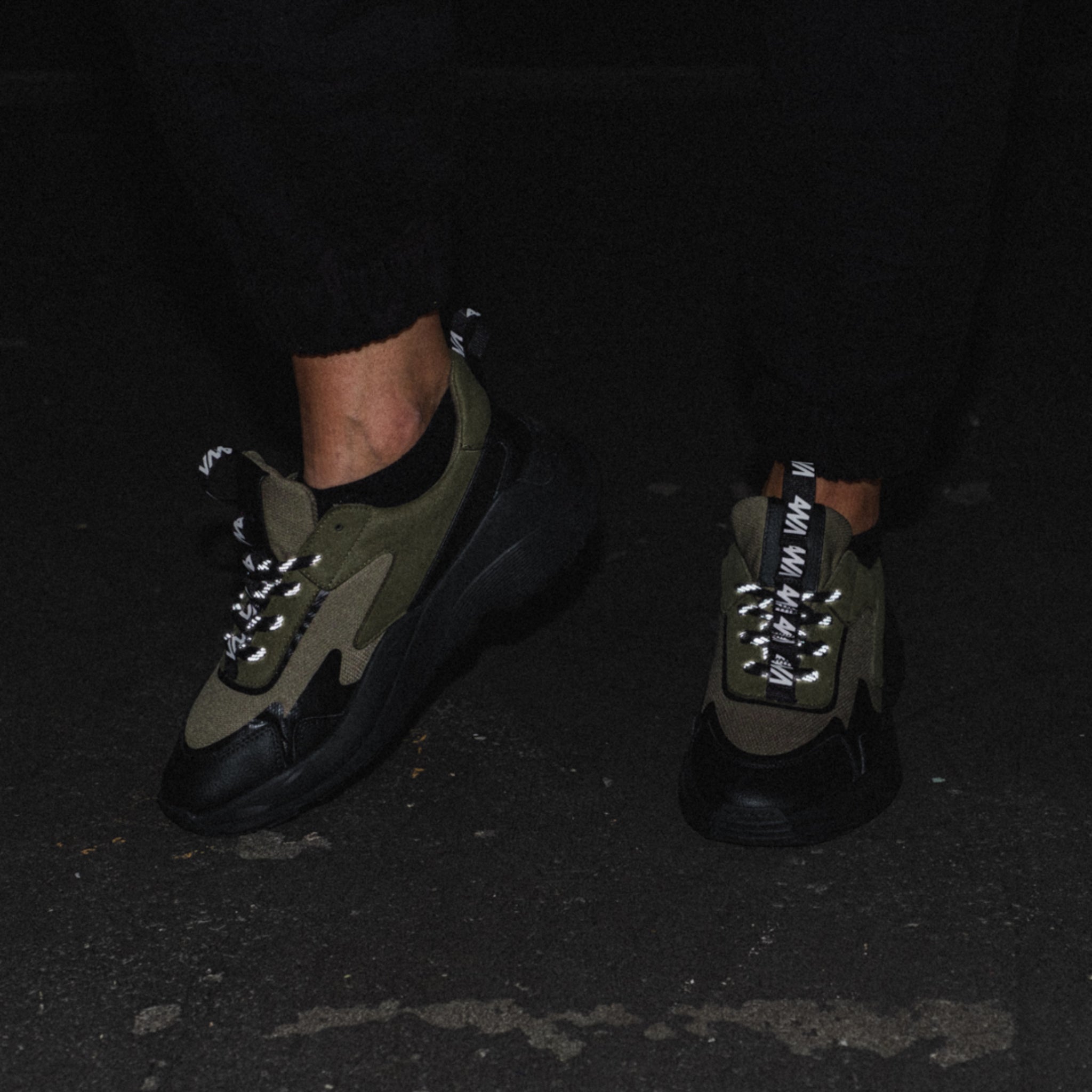 Paprcuts Sneaker "Curl"