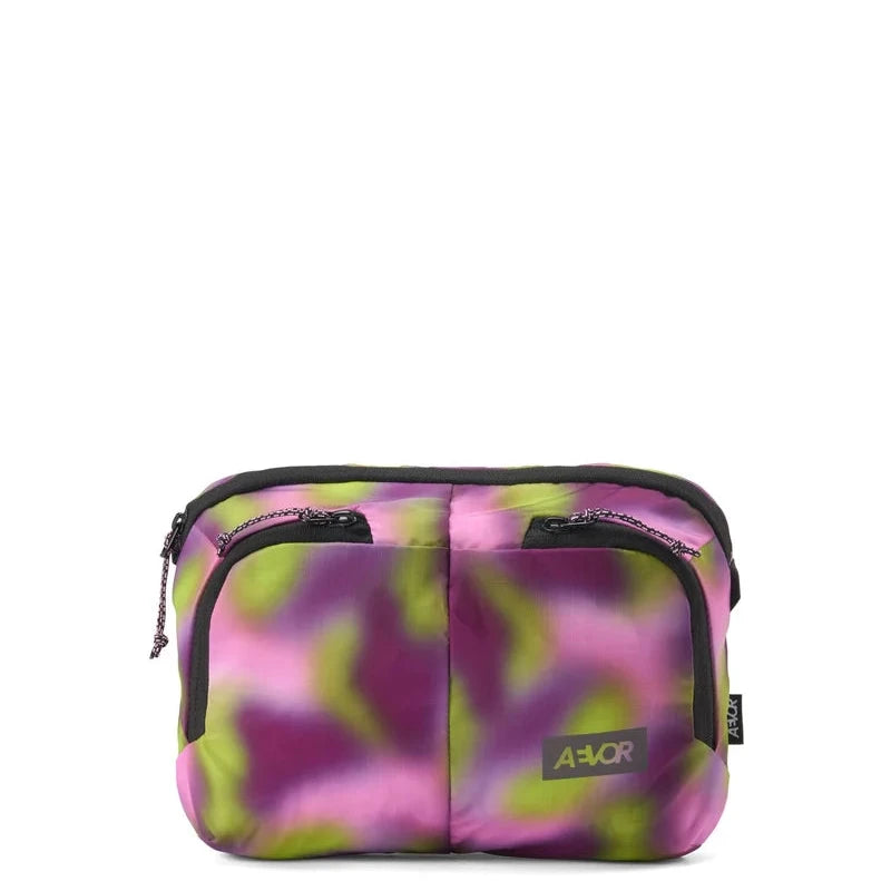 AEVOR "SACOCHE BAG" Ripstop Psychedelic Slush 4 l