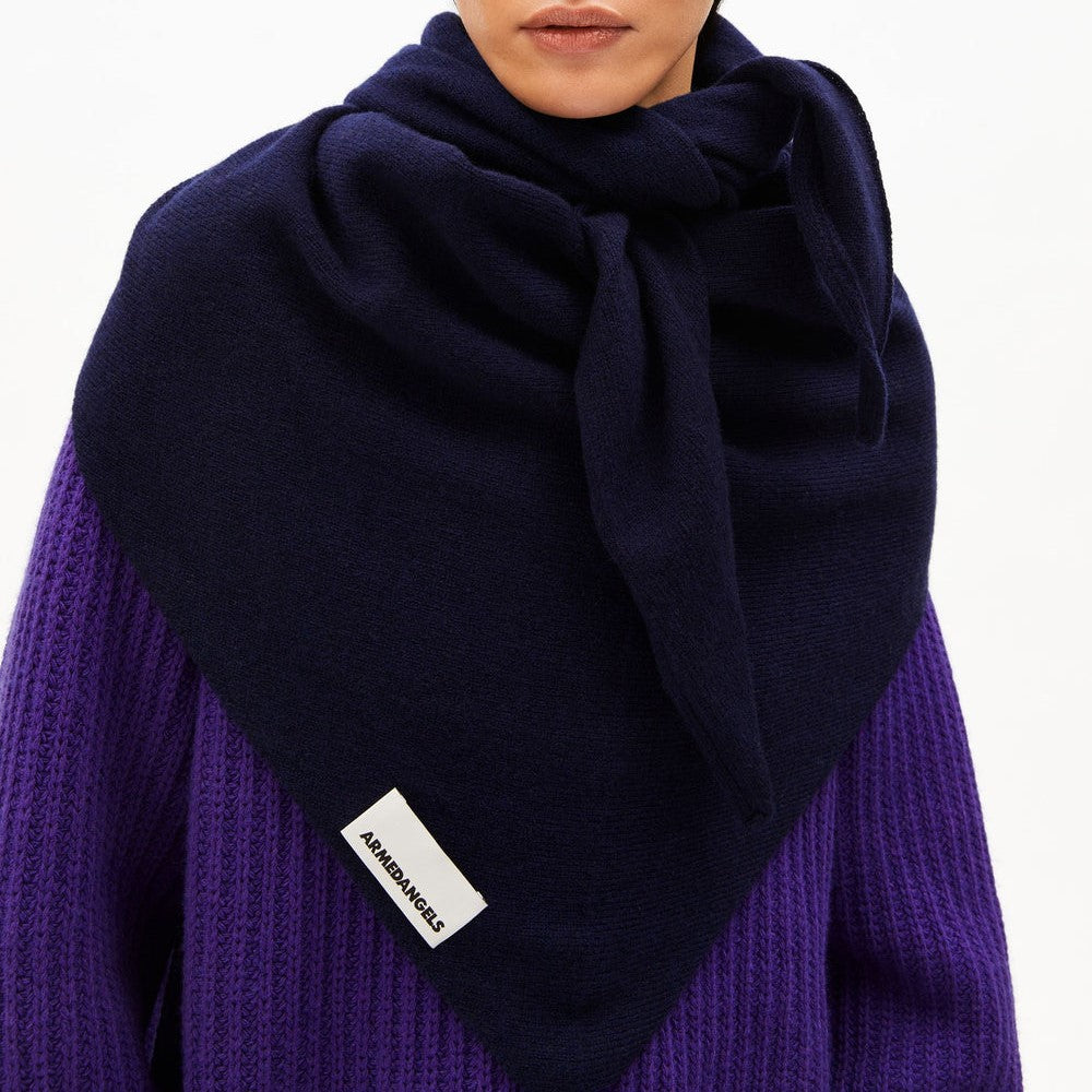 ARMEDANGELS Schal "BRYANAA TRIANGLE SCARF" Tinted Navy One Size