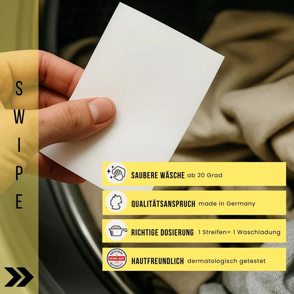 Eine Hand hält ein weißes Waschmittelblatt vor einer Waschmaschine mit beiger Kleidung darin. Vier gelb markierte Symbole heben die Vorteile hervor: effektive Reinigung, Qualität, richtige Dosierung und Hautfreundlichkeit.