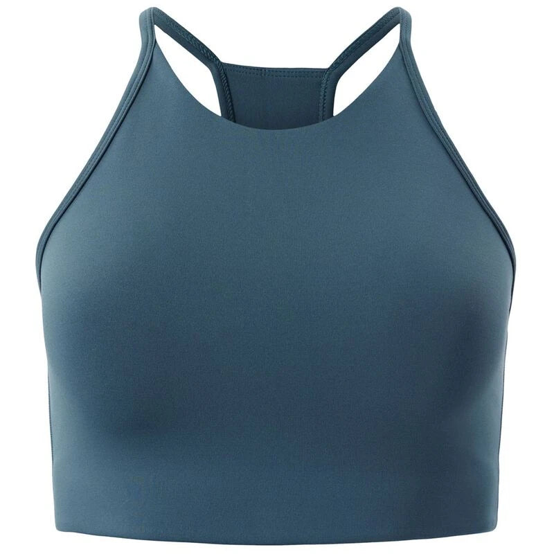 Ein ärmelloser, hochgeschlossener Sport-BH mit Ringerrücken in unifarbenem Türkis auf weißem Hintergrund.