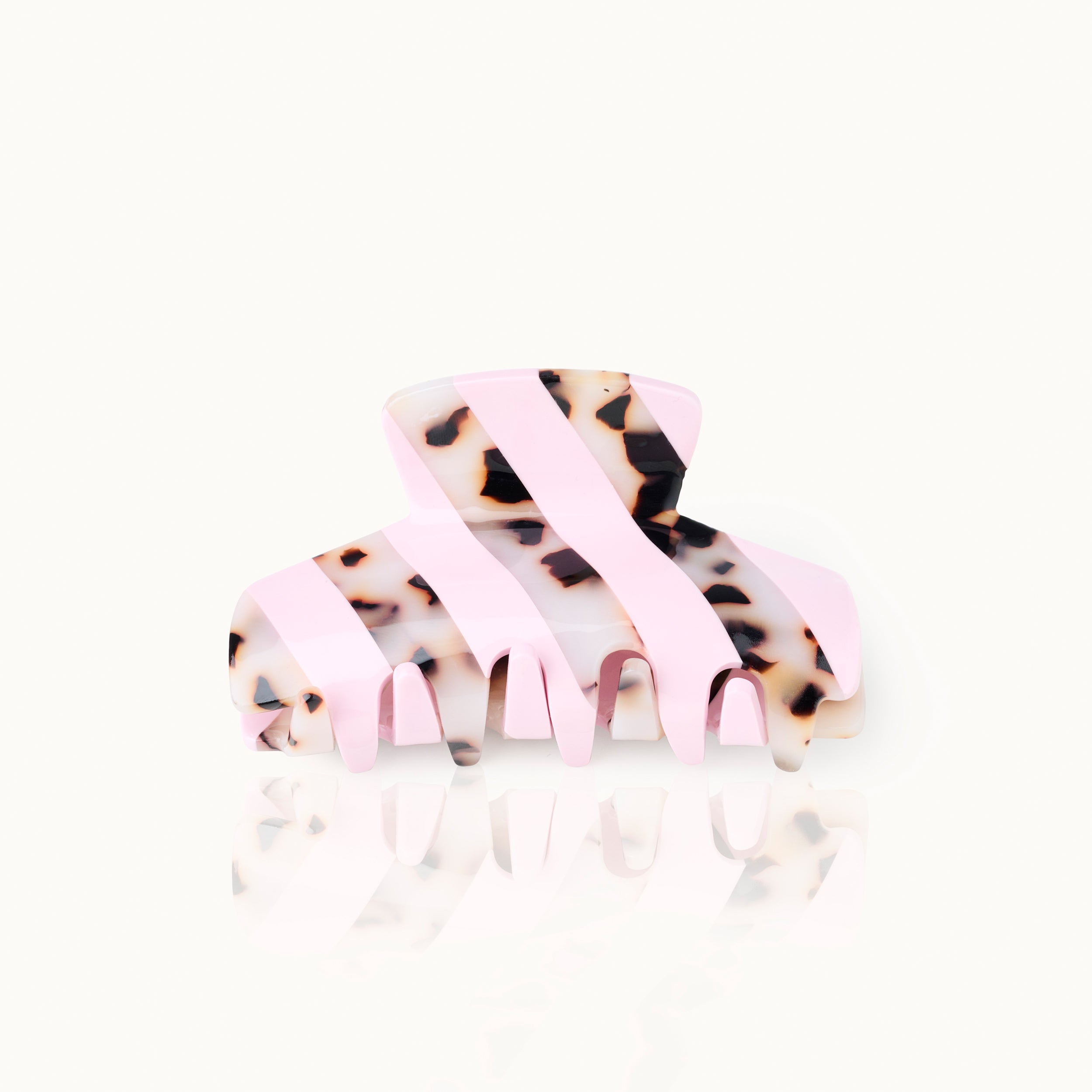by Vivi Haarklammer "Stripes"