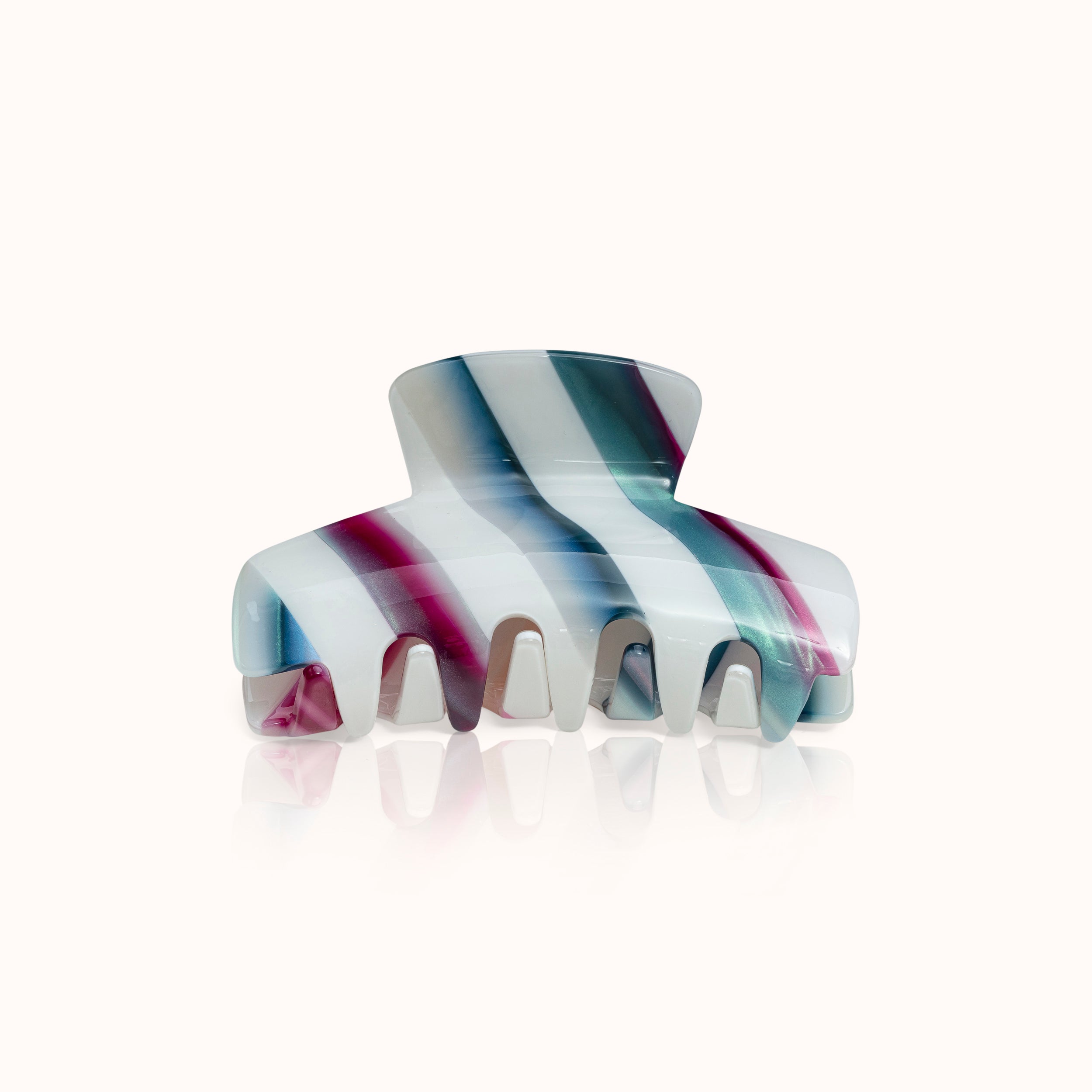 by Vivi Haarklammer "Stripes"