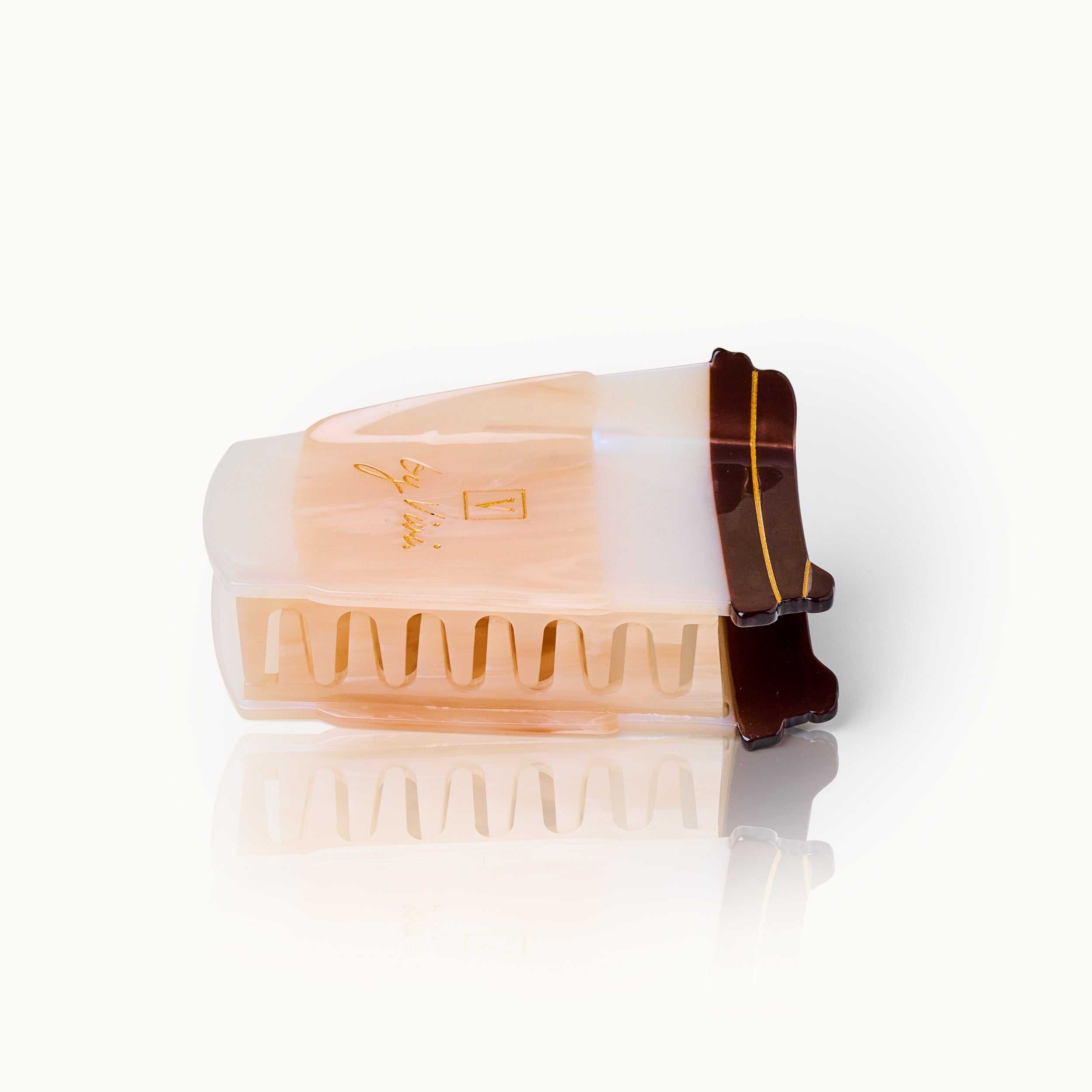 by Vivi Haarklammer "Kaffee"