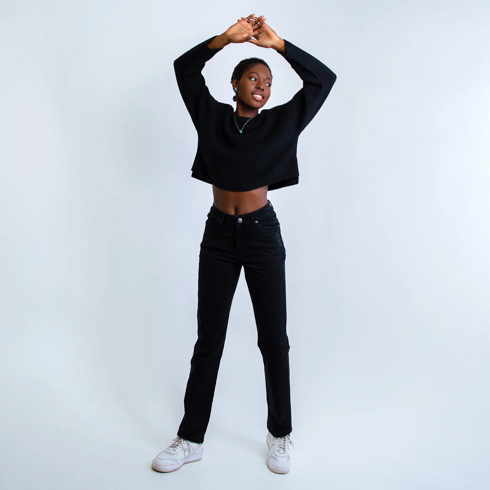 Honest Basics Women Cropped Crew Neck Jumper