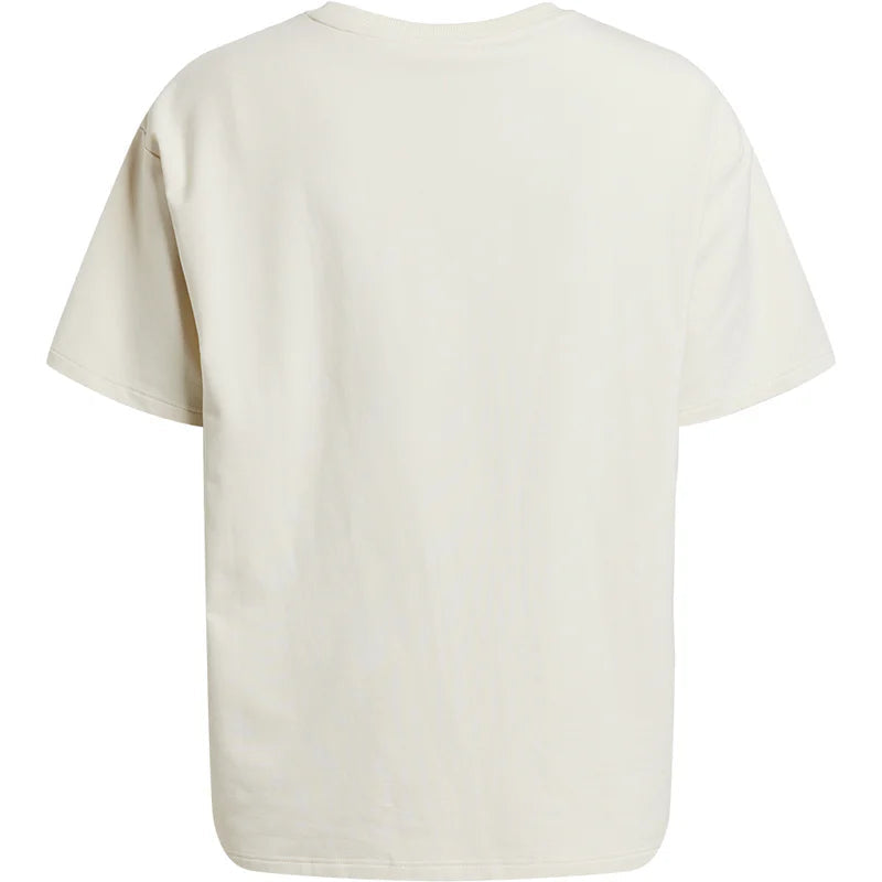 Schlichtes, weißes, kurzärmeliges T-Shirt mit einfachem Rundhalsausschnitt ohne sichtbare Motive oder Logos, von hinten gesehen.