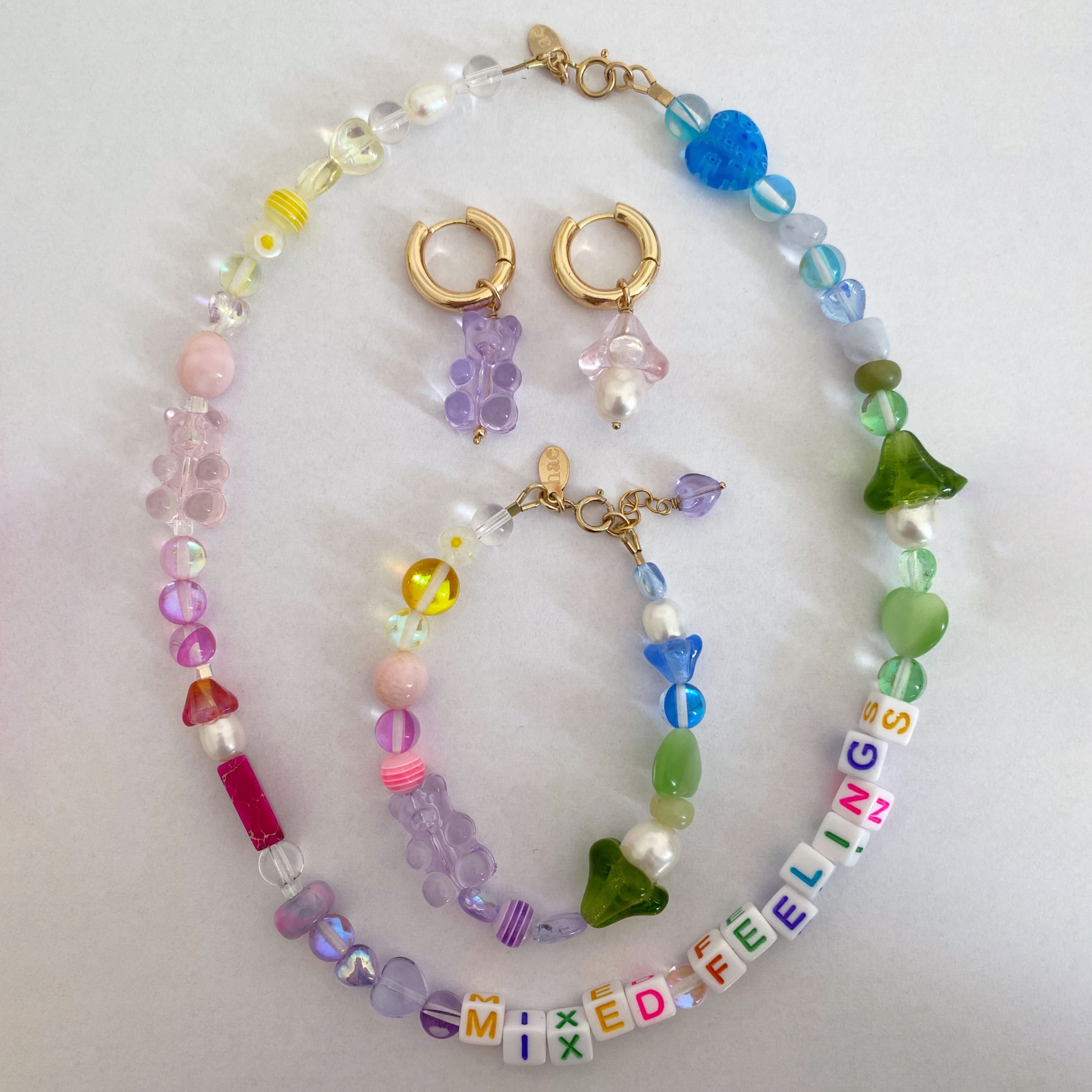 Hola Amor Estudios "Mixed Feelings Bracelet"