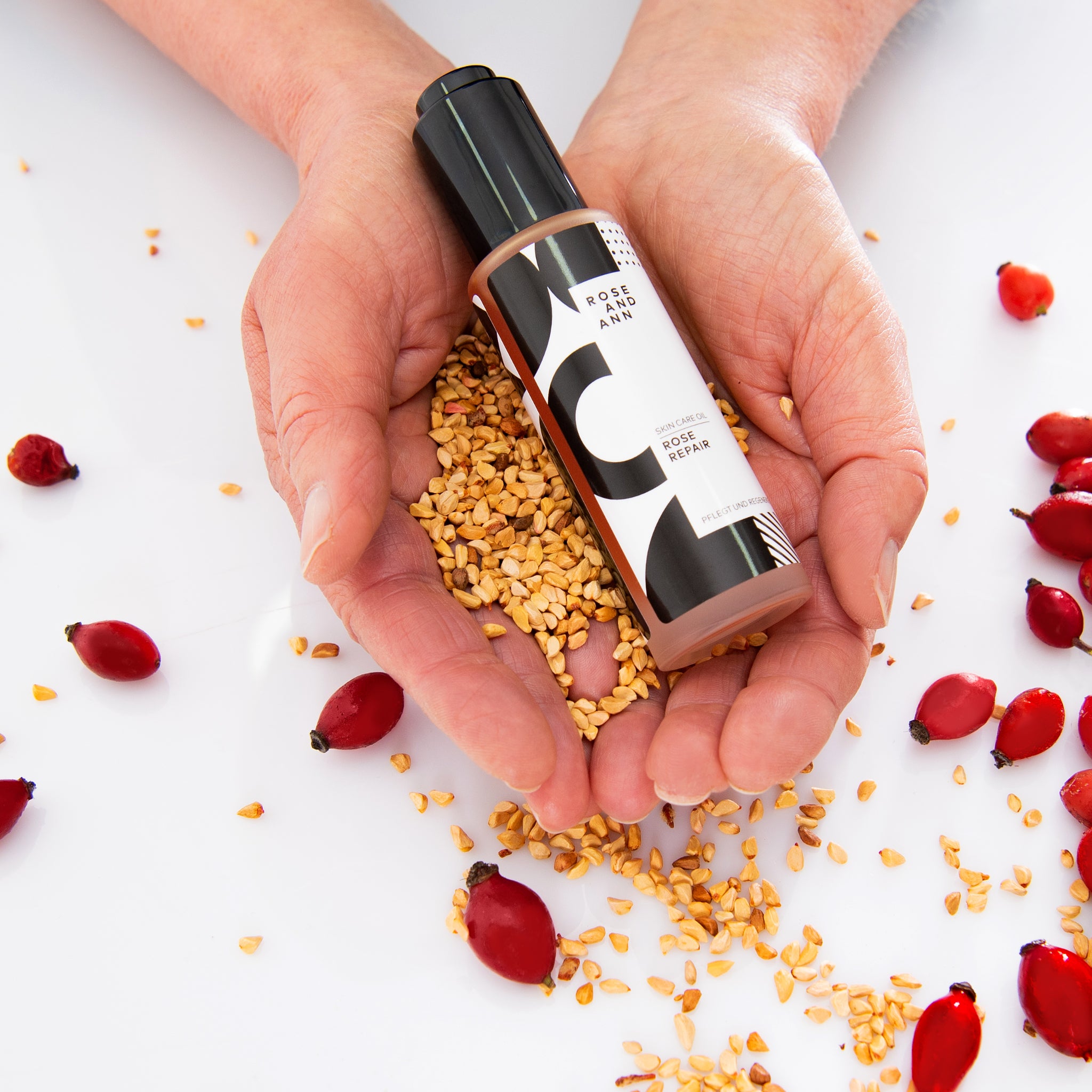 Rose and Ann Bio-Wildrosenöl "Skin Care Oil Rose Repair" 30 ml