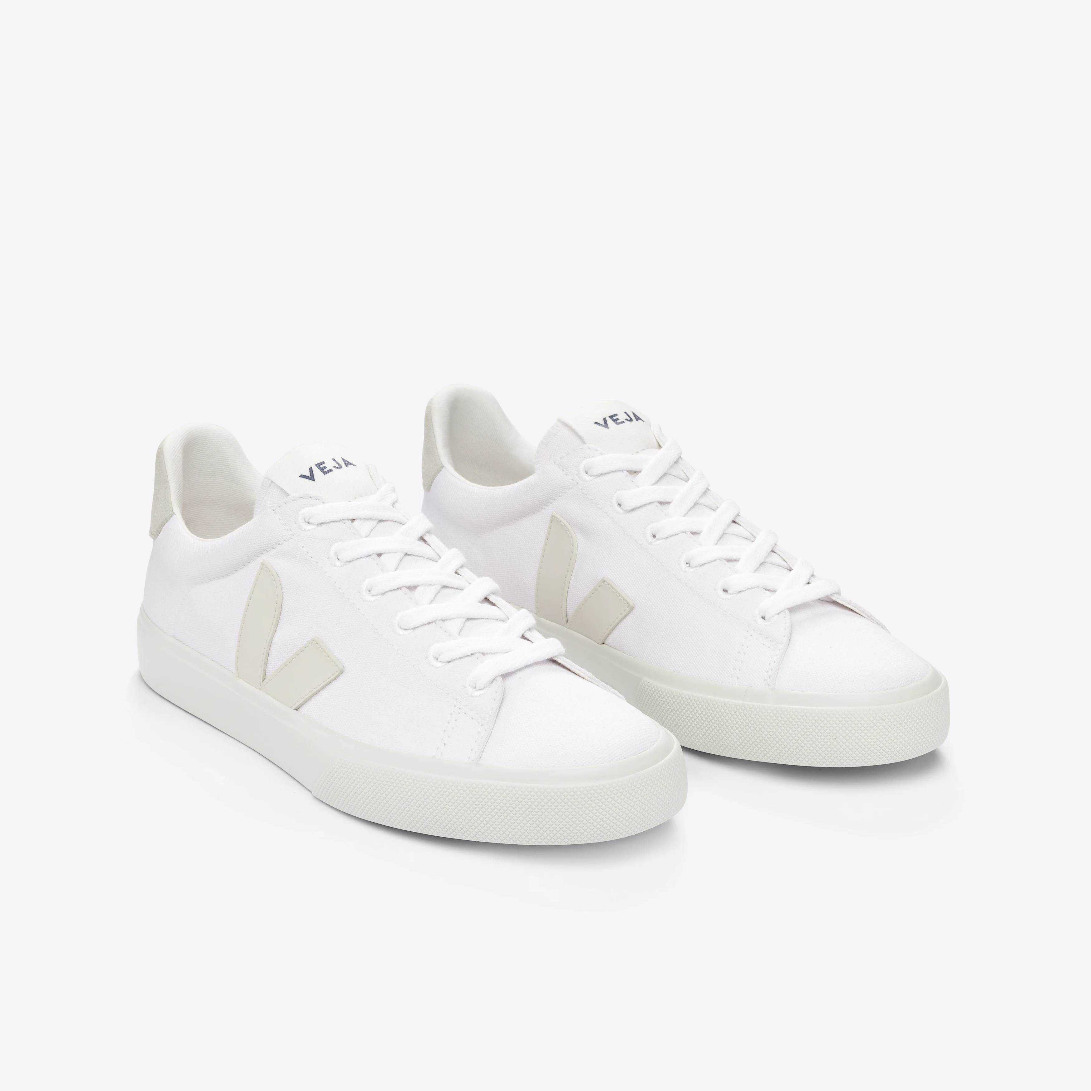 VEJA Campo Canvas White Pierre