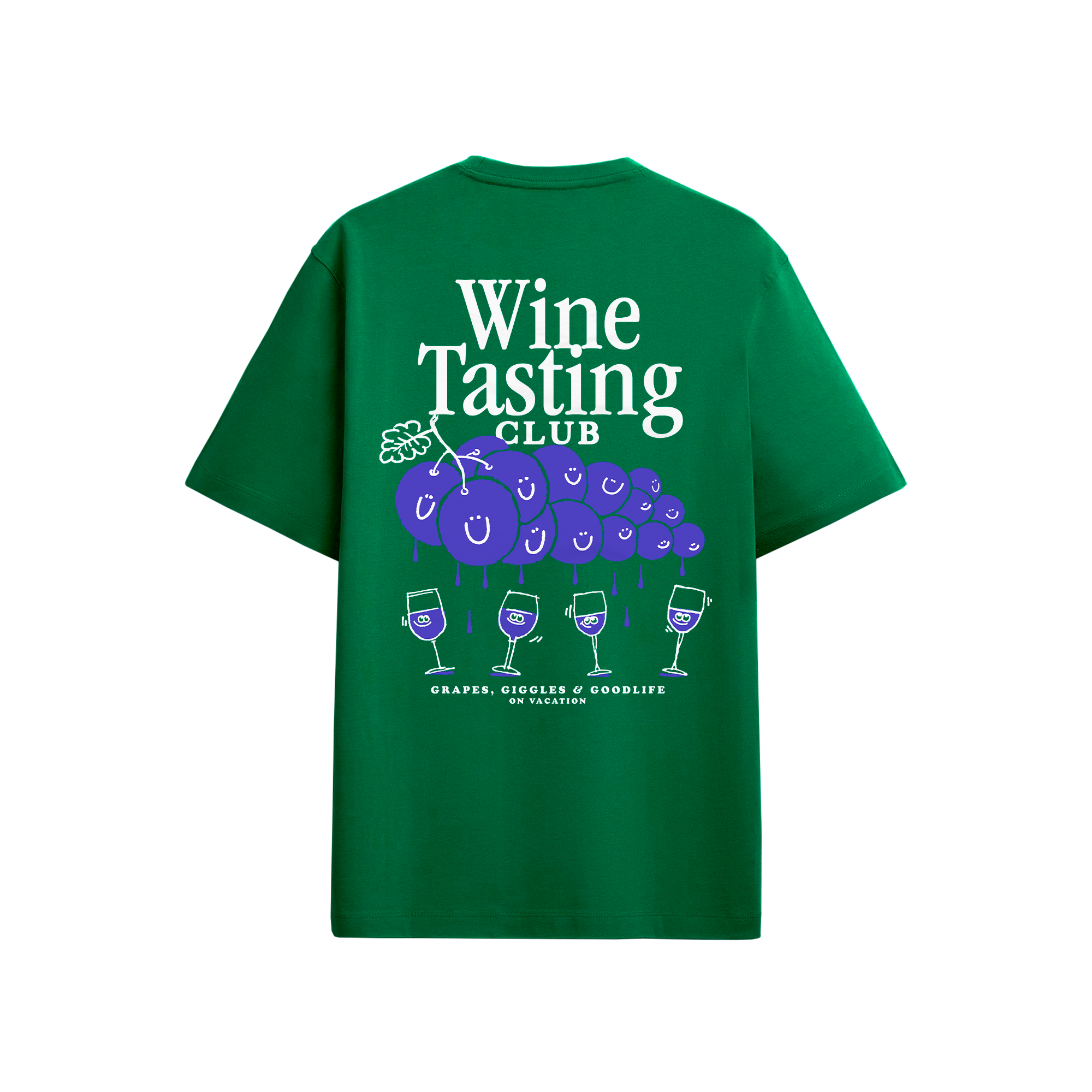 Grünes T-Shirt mit Wine Tasting Club Text und Grafik von lächelnden lila Trauben über Cartoon Weingläser. Der Text am unteren Rand lautet "Grapes, Giggles & Goodlife - Go Vacay".