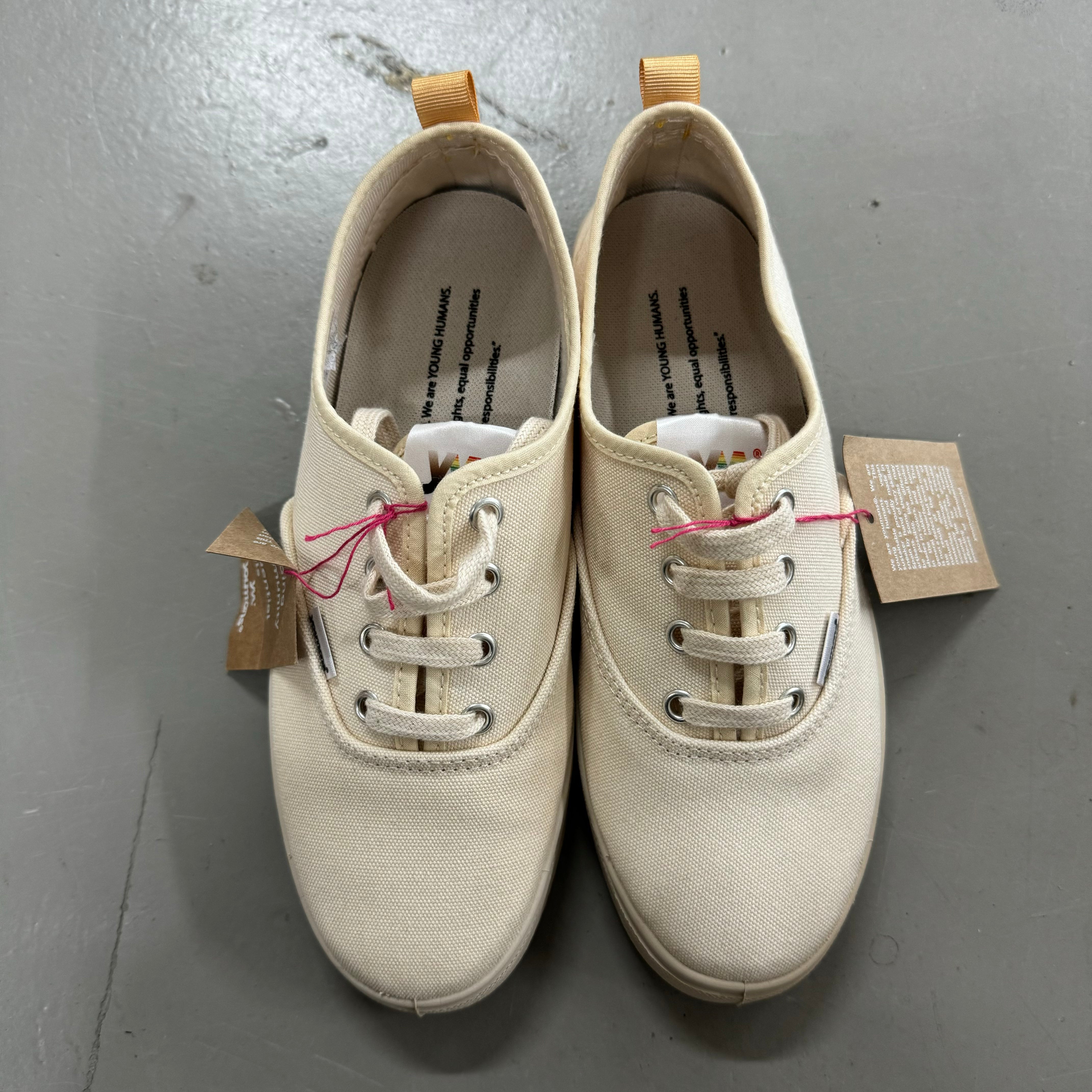 Youmans Unisex Canvas Sneaker "Clearwater"