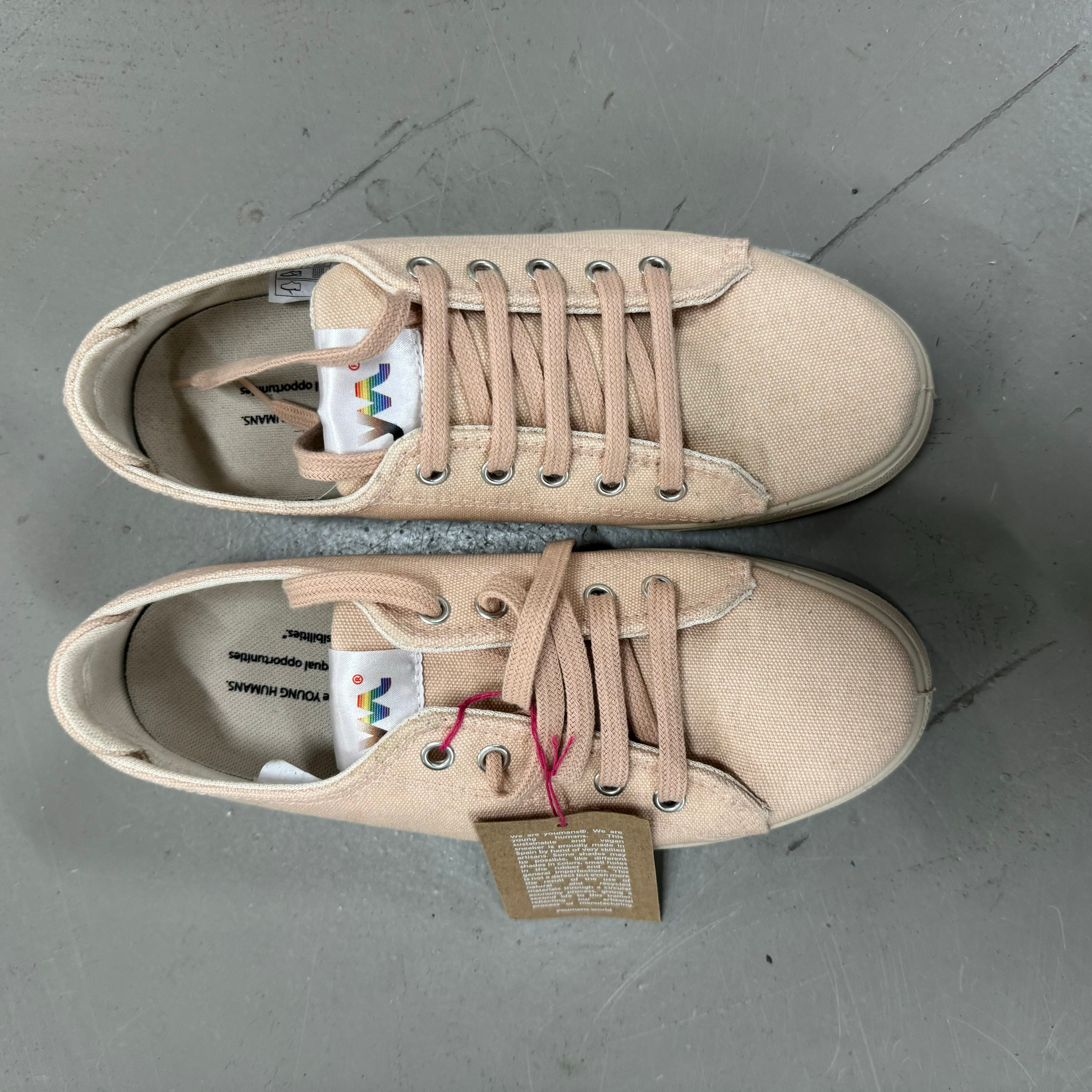 Youmans Unisex Canvas Sneaker "Dunedin"