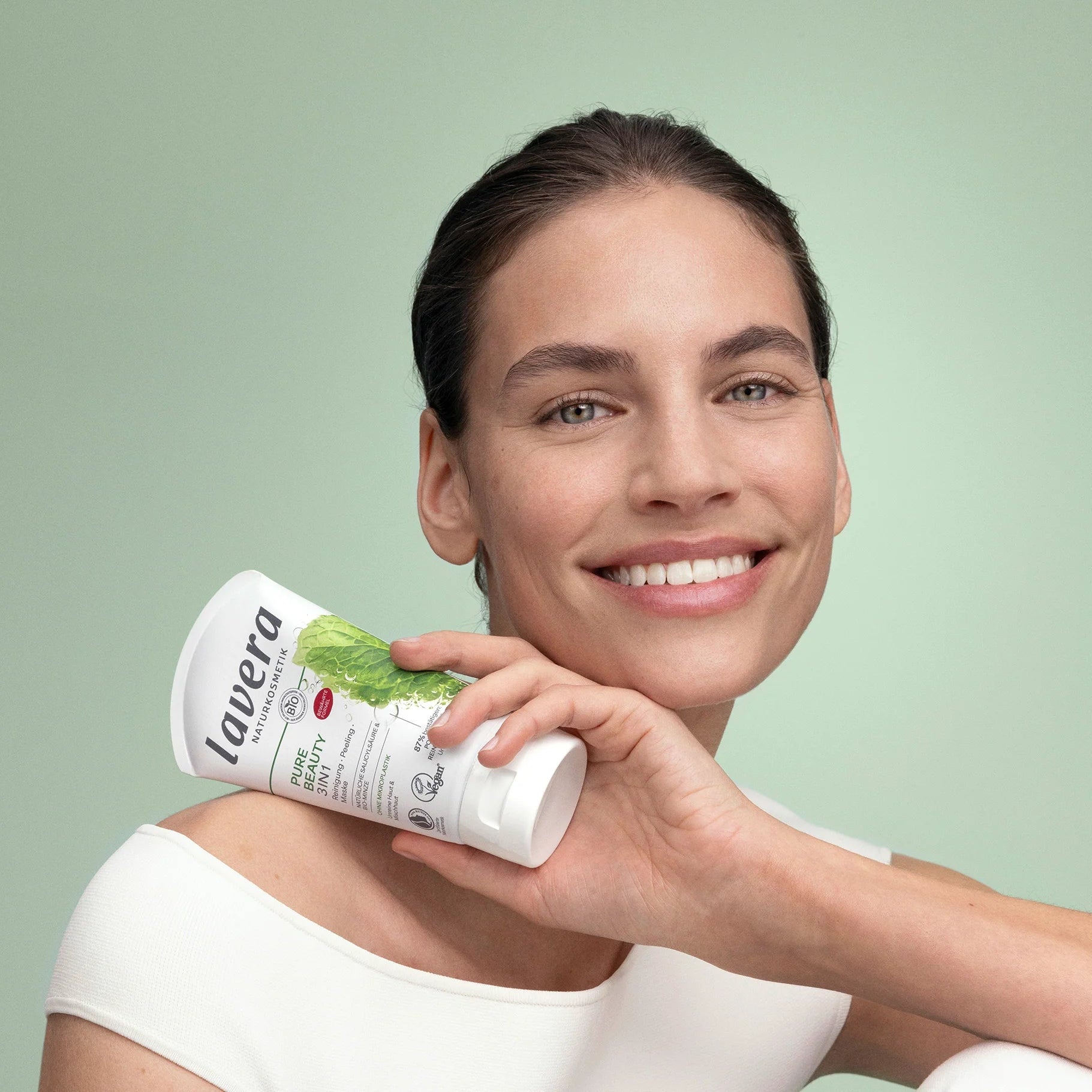 lavera Pure Beauty 3in1 Reinigung Peeling Maske