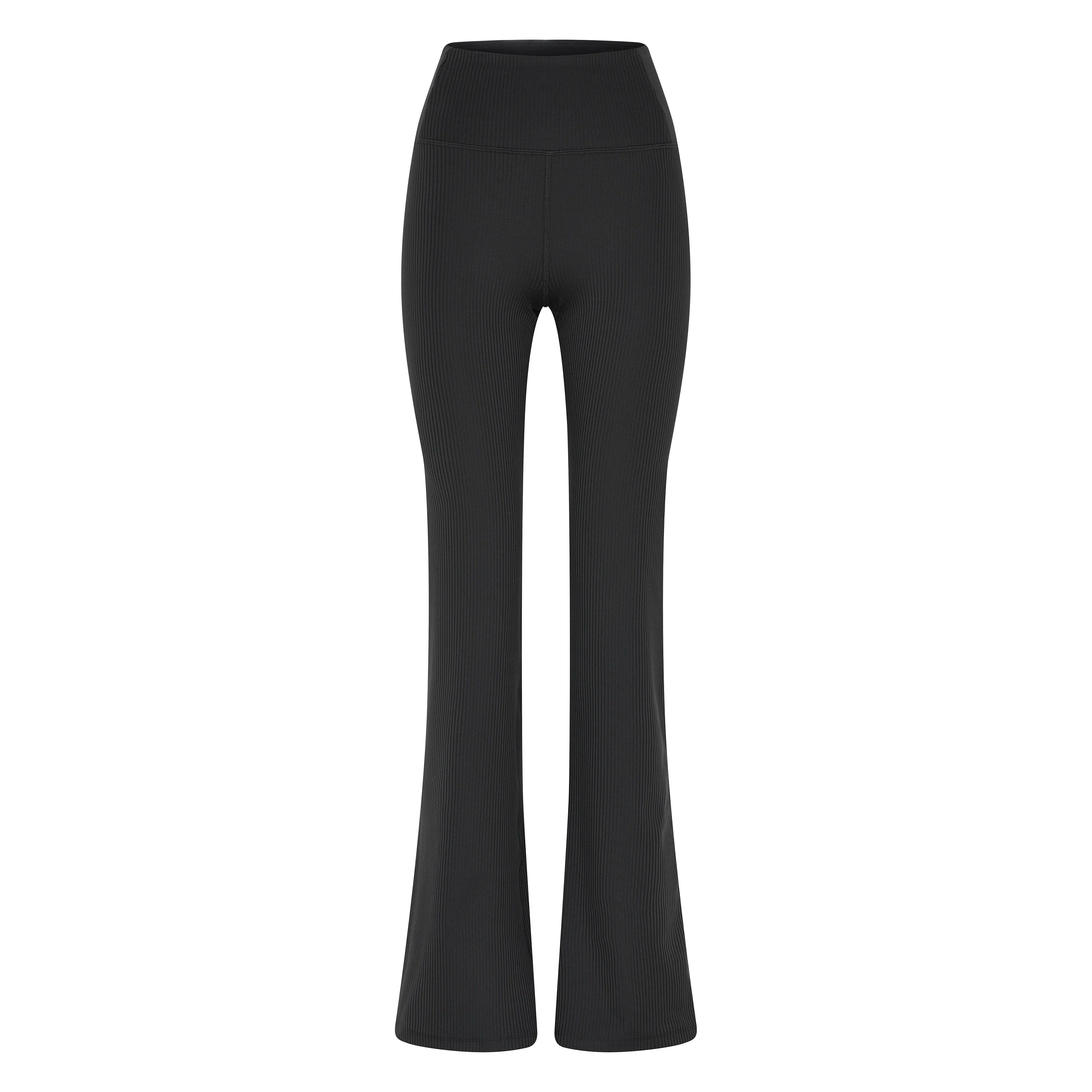 Schwarze, hochtaillierte, gerippte Schlaghose mit breitem Bund auf weißem Grund.