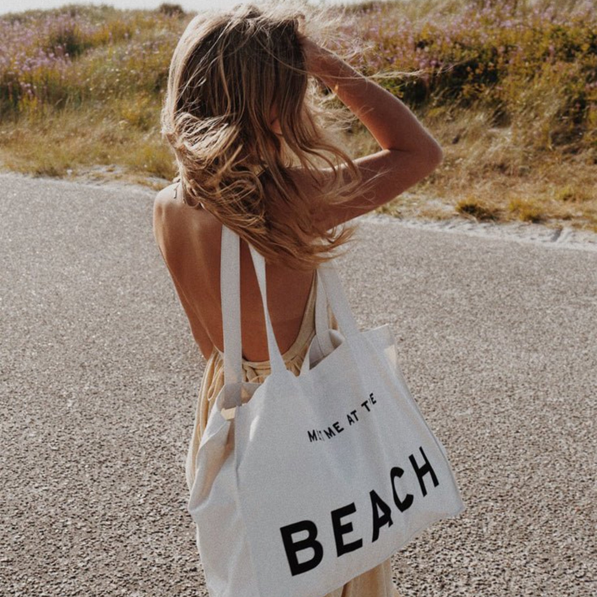 hey soho Shopper "Meet me at the beach"
