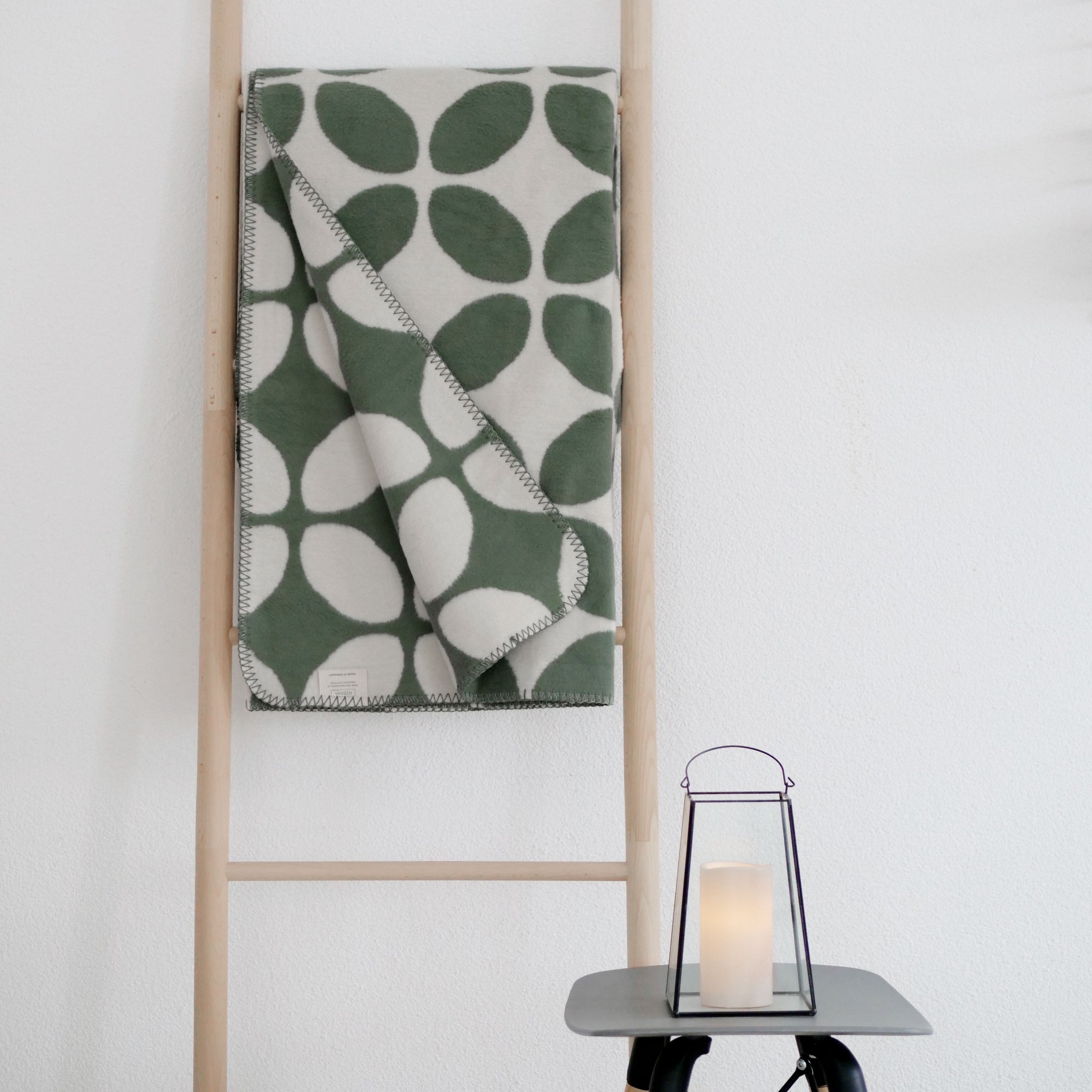RIEMA Baumwolldecke "Bjarne" 150 x 200 cm Grün-Natur