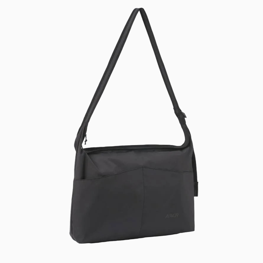 AEVOR Umhängetasche "Shoulder Bag Light Large" Ripstop Black 10 l