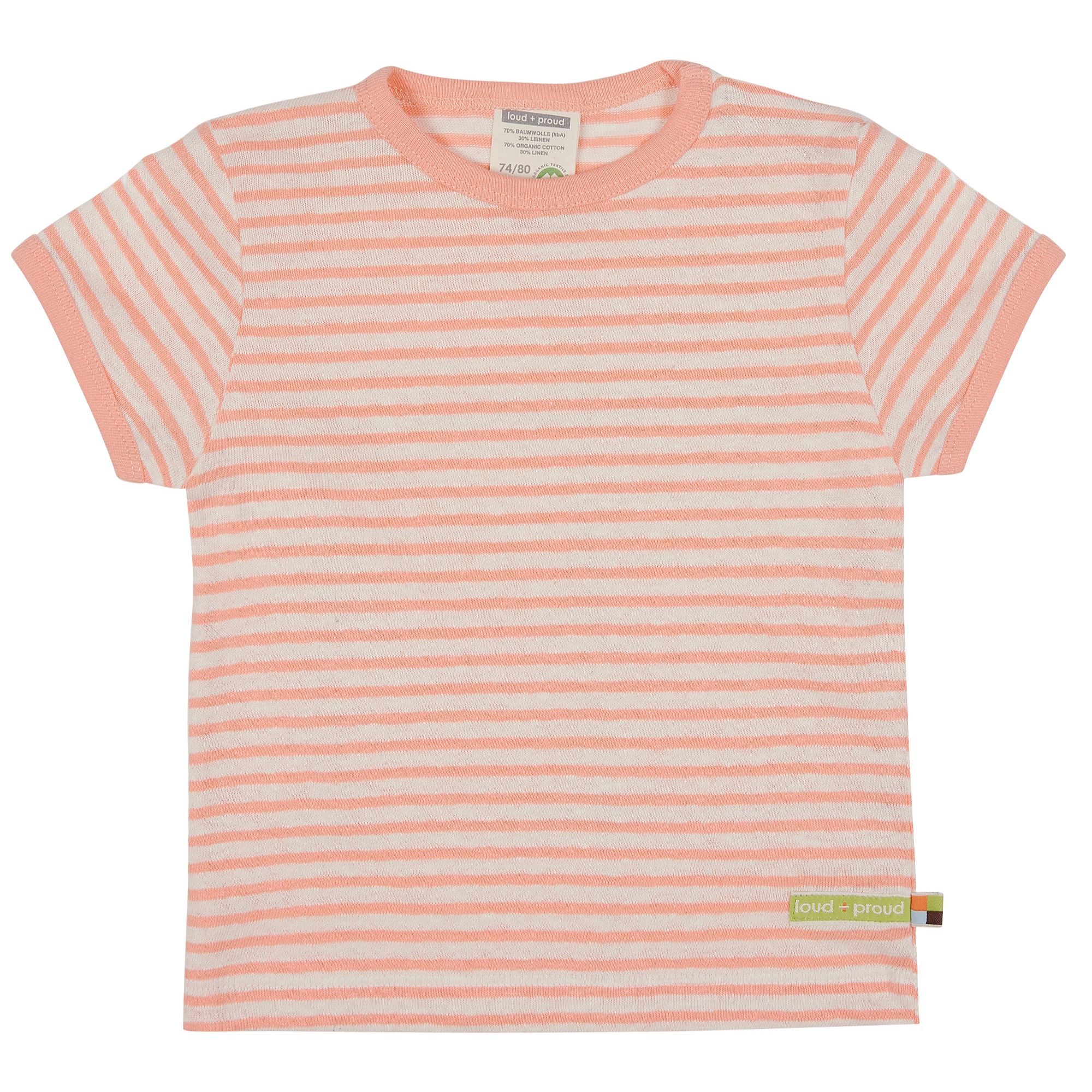 Kurzärmeliges Kinder-T-Shirt mit hellrosa und weißen Querstreifen, flach gefaltet, mit einem Etikett mit der Aufschrift loud + proud am unteren Saum.