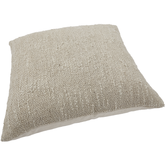 Ein quadratisches, strukturiertes beigefarbenes Kissen mit einer weichen, gewebten Oberfläche auf weißem Hintergrund.