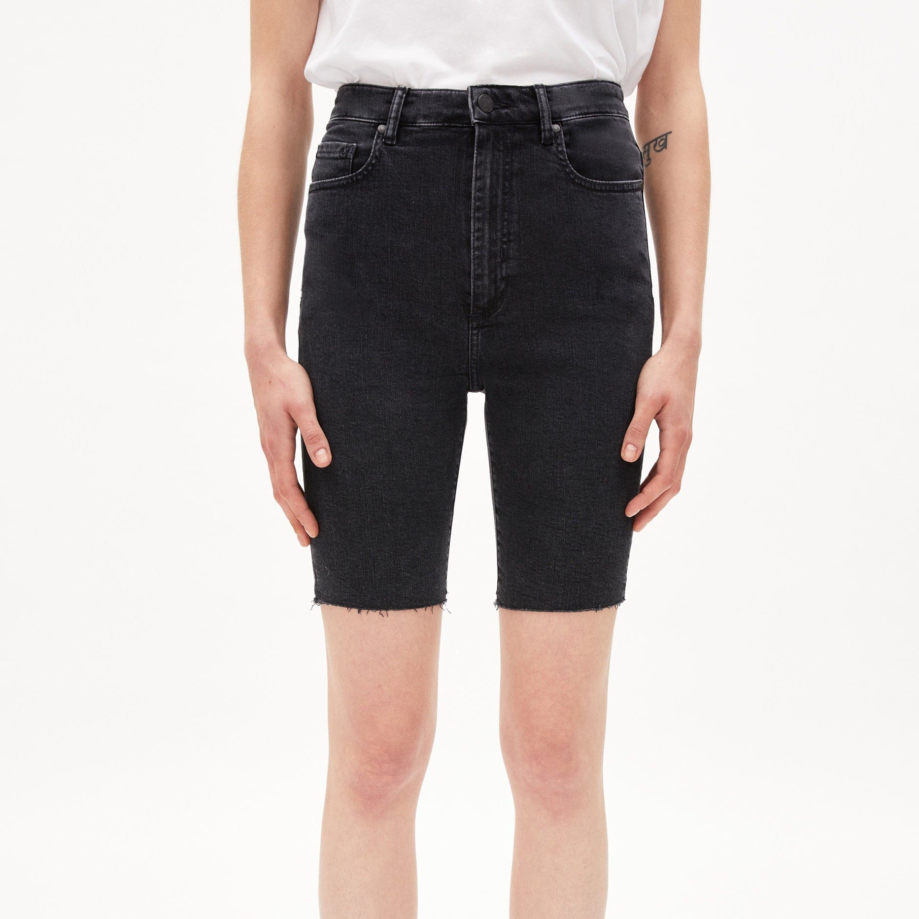 ARMEDANGELS Jeansshorts "TAJAA SKINNY" - washed down black