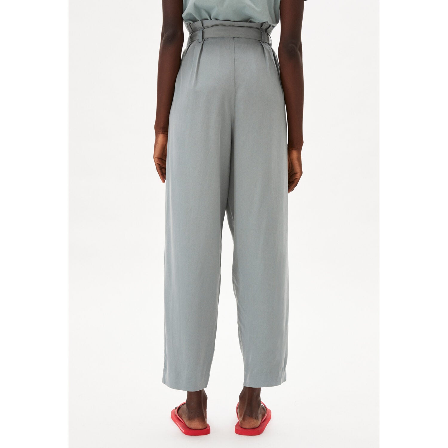 ARMEDANGELS Hose TIMEAA eucalyptus green (5)