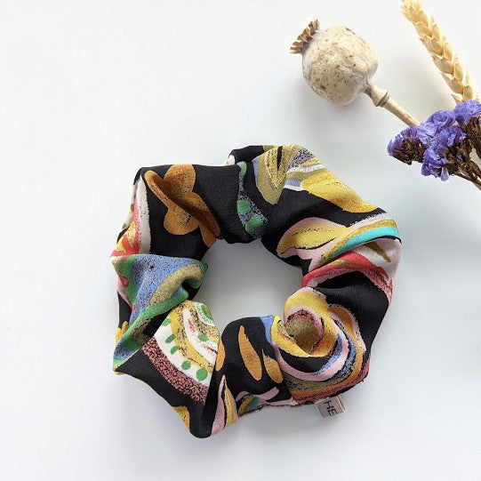 HEAVIN Scrunchie 2er-Set Blumen Print & Khaki Cord (2)