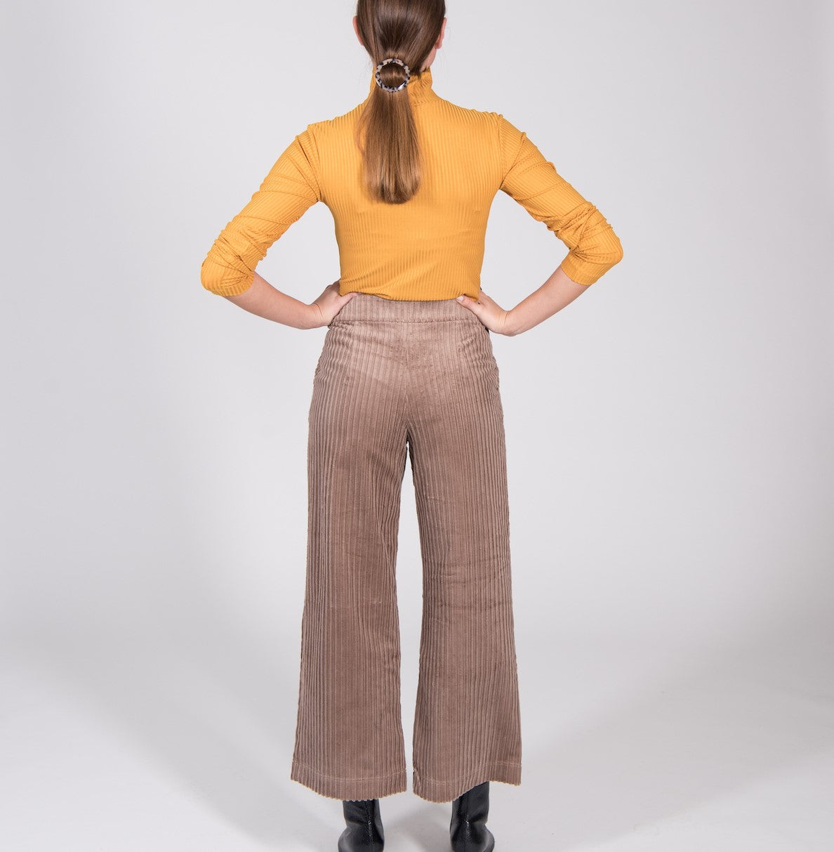 JAN N JUNE Turtle Neck Sweater Mio Rib mustard (2)
