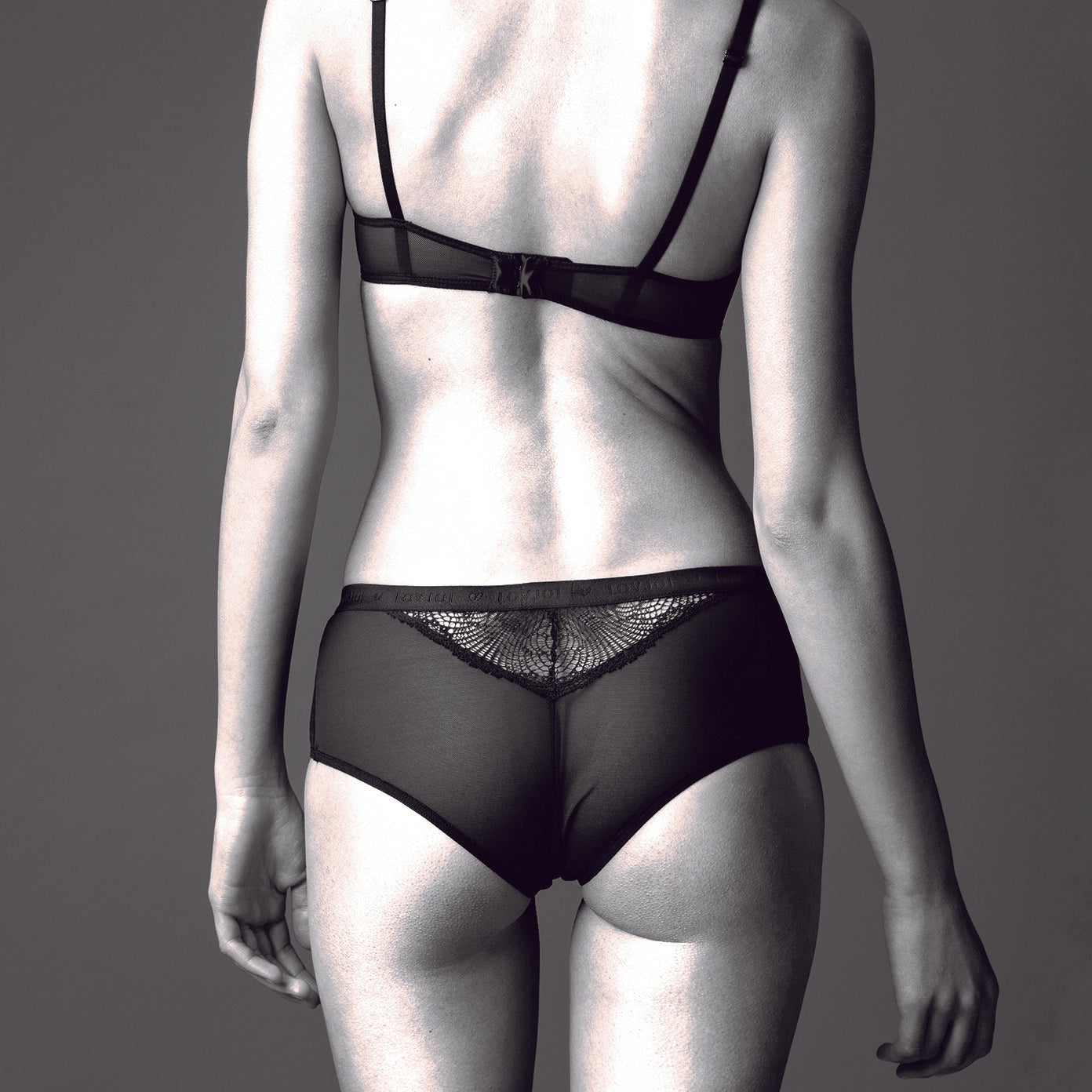 LOVJOI-WILD-THYME-BOTTOMS-schwarz-Bio-Fair-4563_2