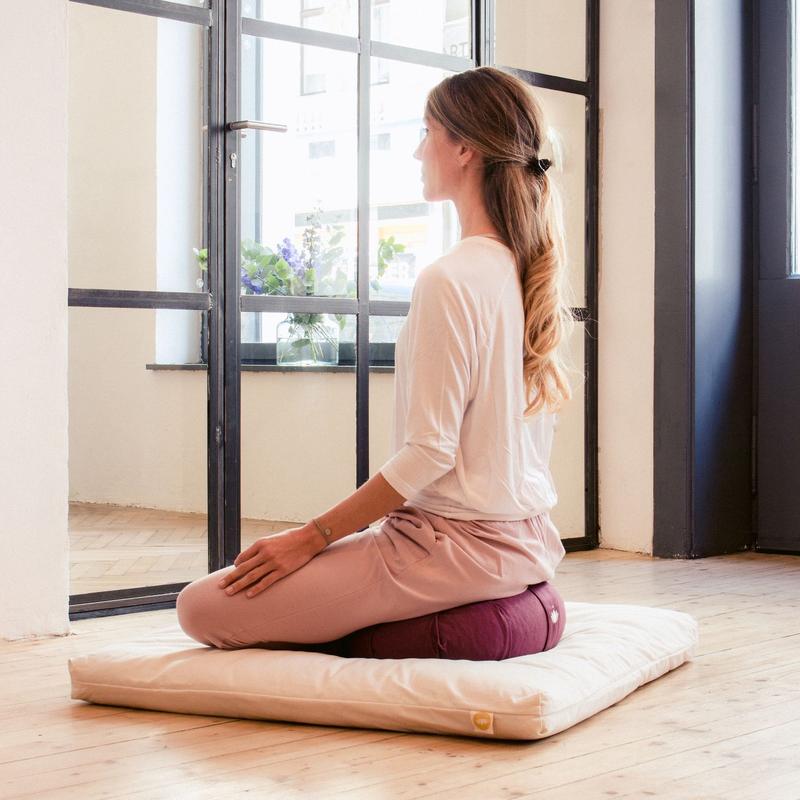Lotuscrafts Zafu Meditationskissen Zen Kapok (3)