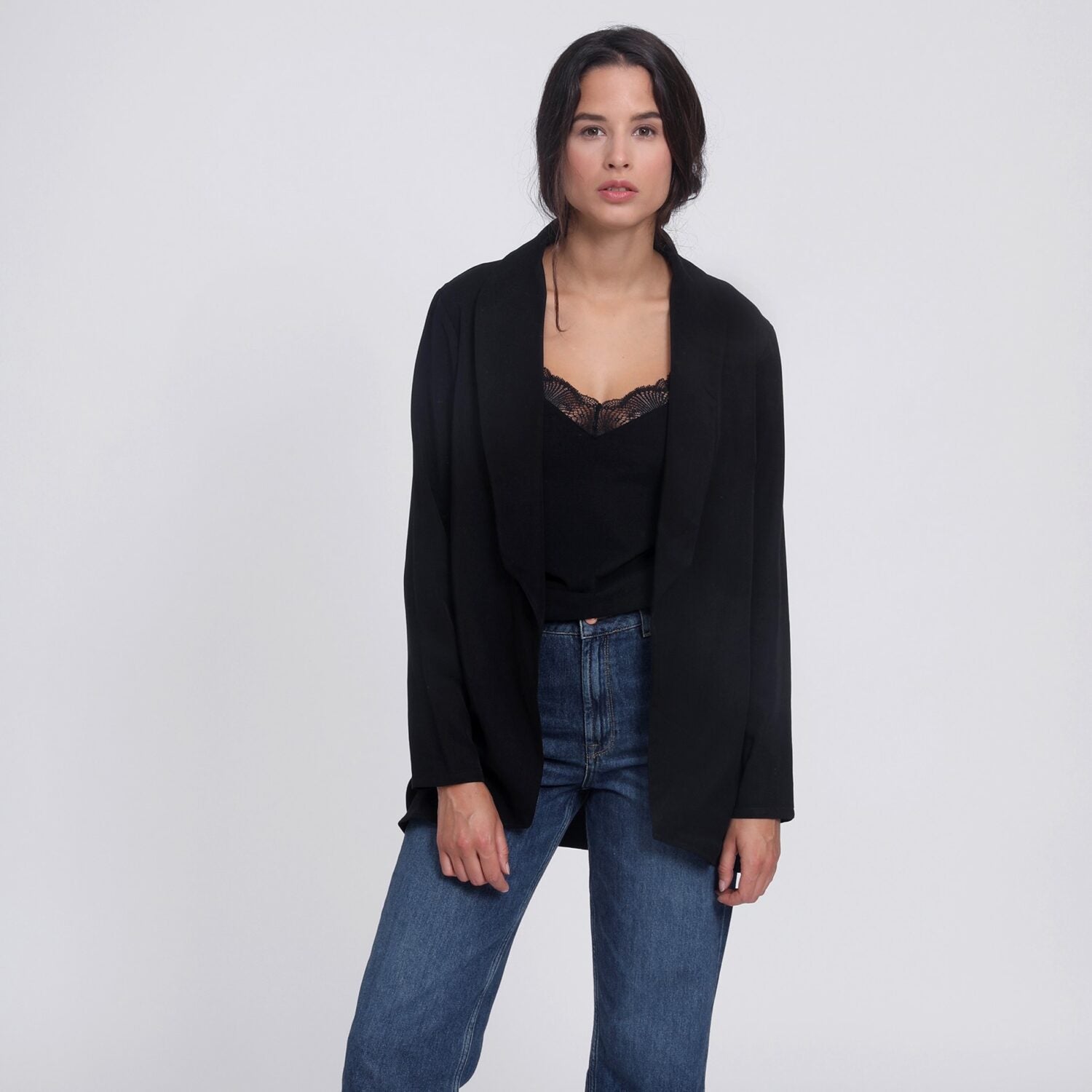 Lovjoi_PIAUTOS_Black_02