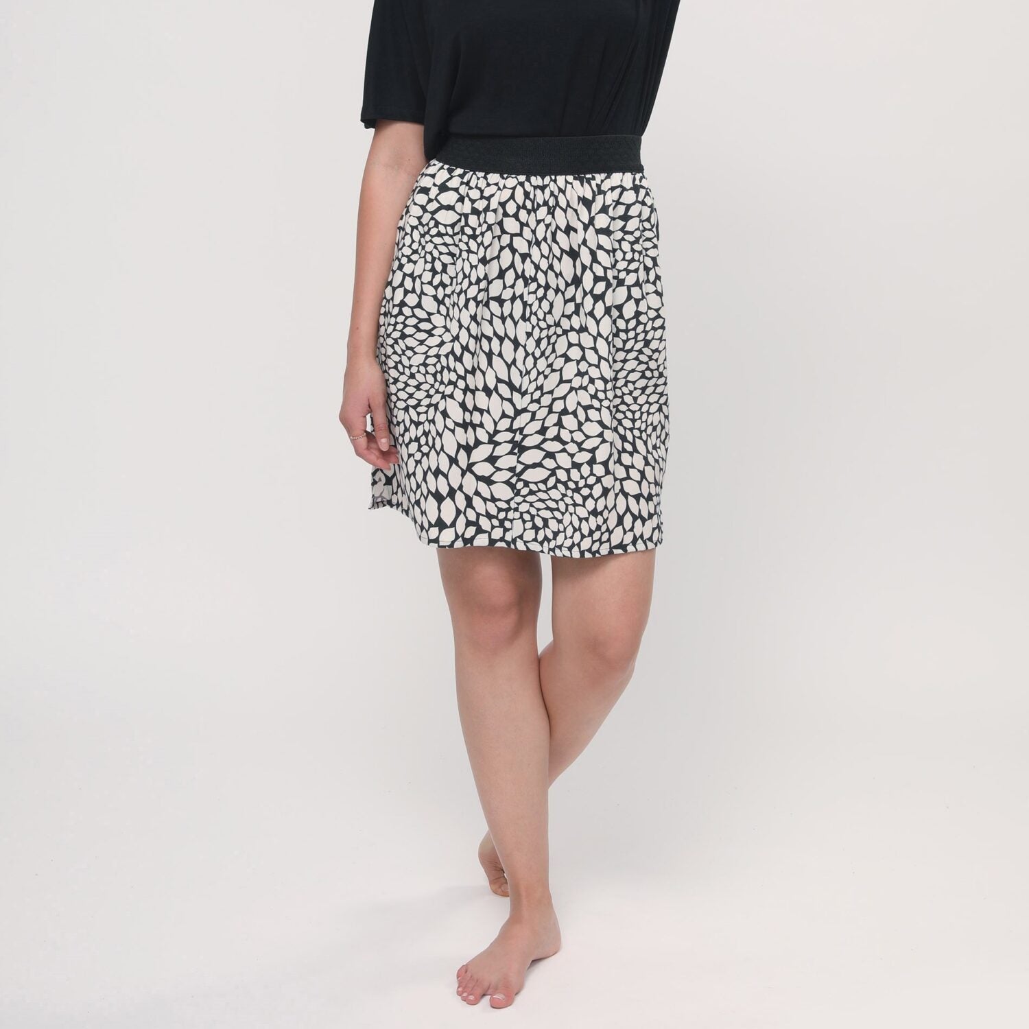 Lovjoi_Skirt_Cymophan_02