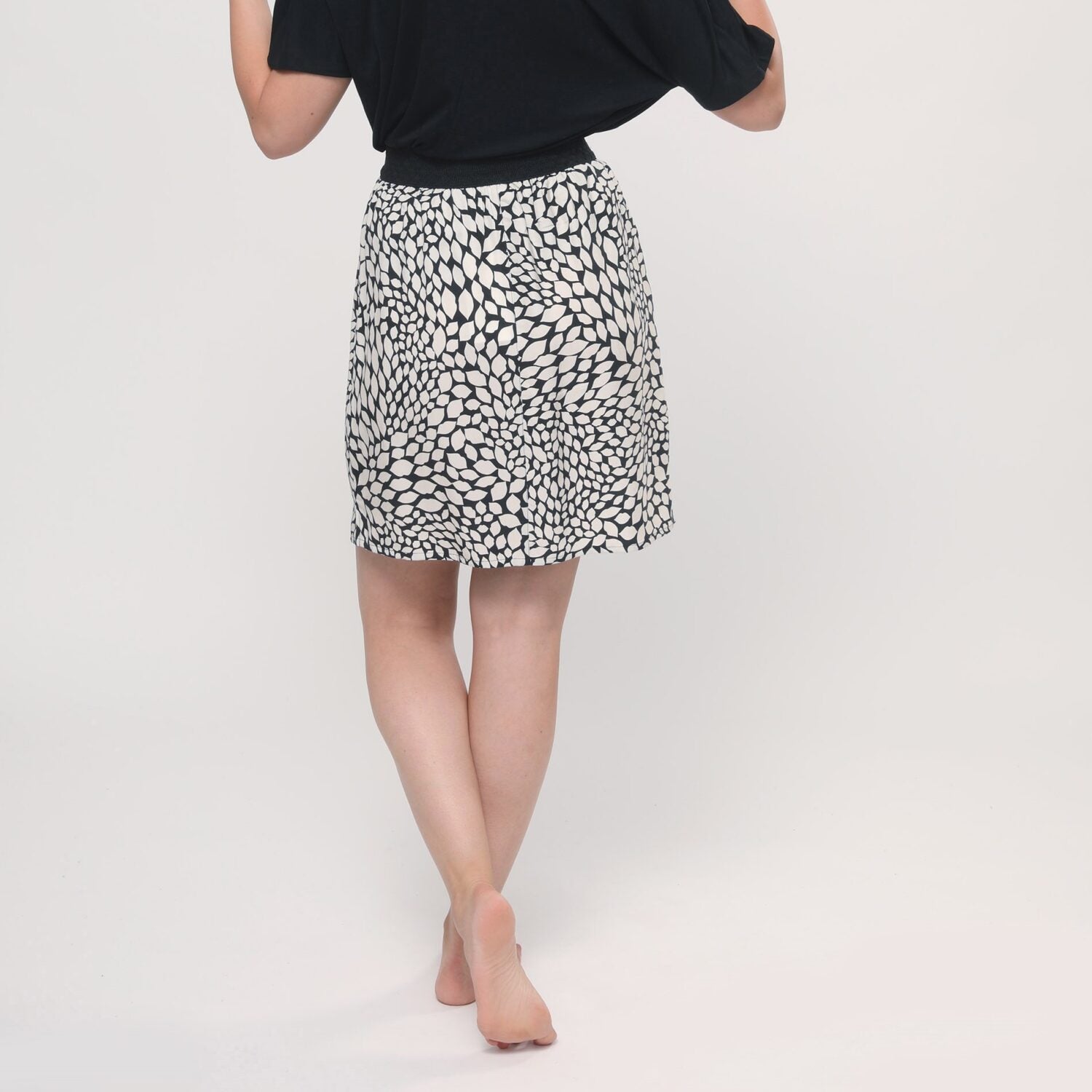 Lovjoi_Skirt_Cymophan_04