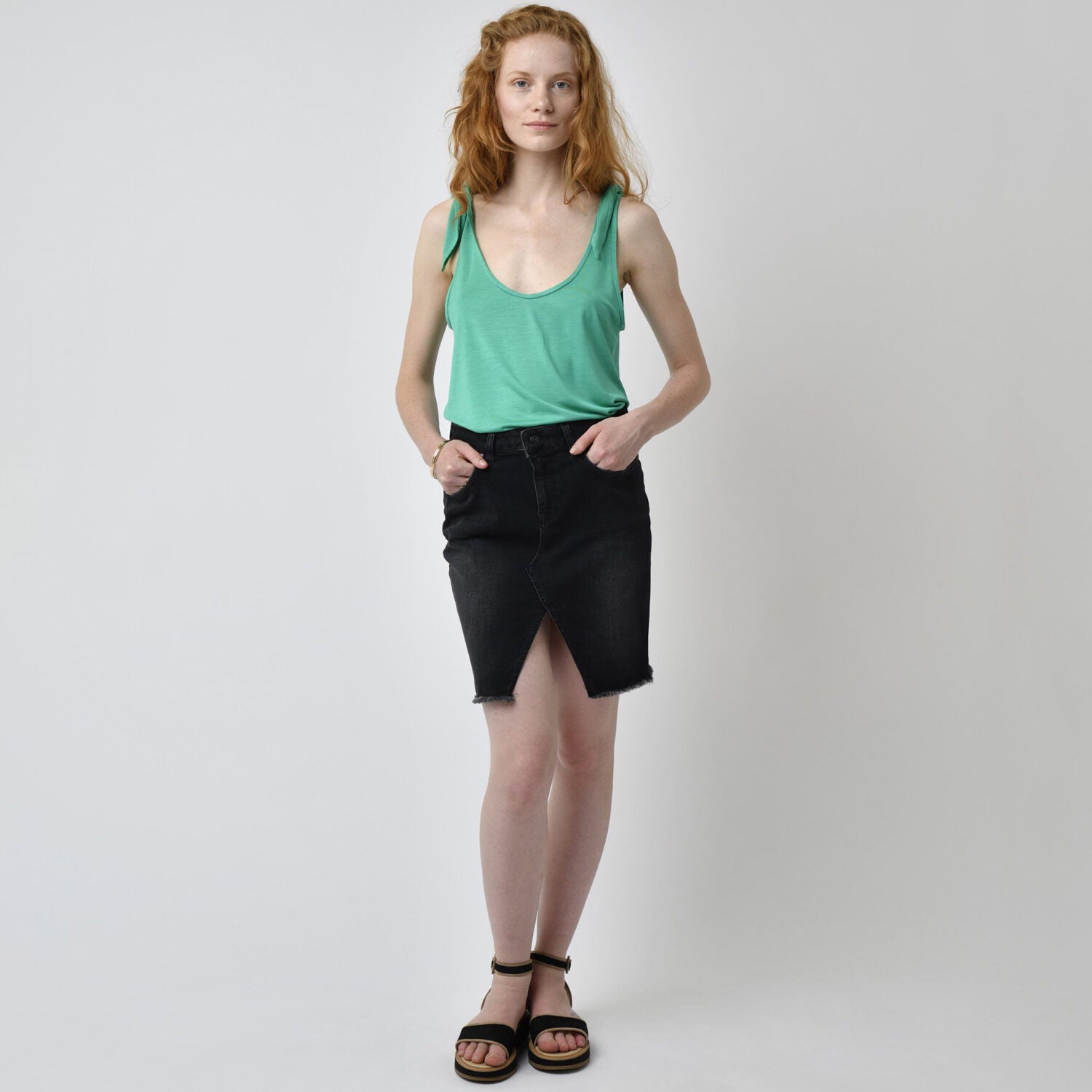 Lovjoi_Top_SMELLFOX_Juicy_Grass_01