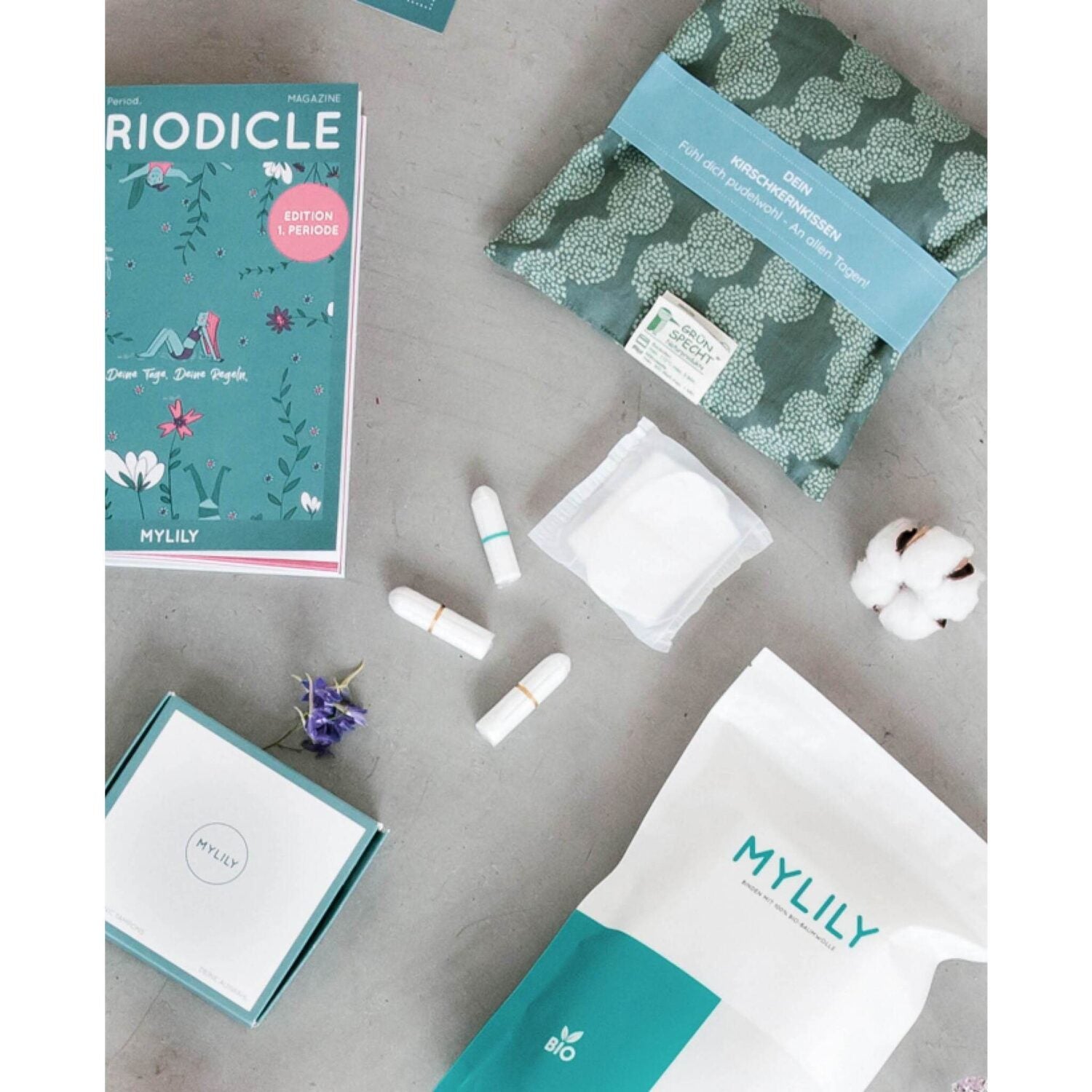 MYLILY First Period Kit (5)
