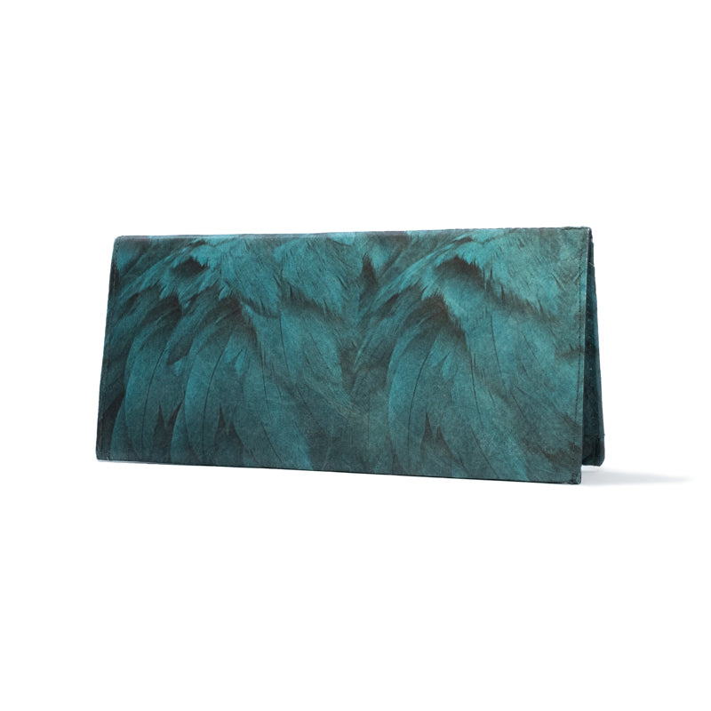 PPC_Clutch_Wallet_Ara_standing_front