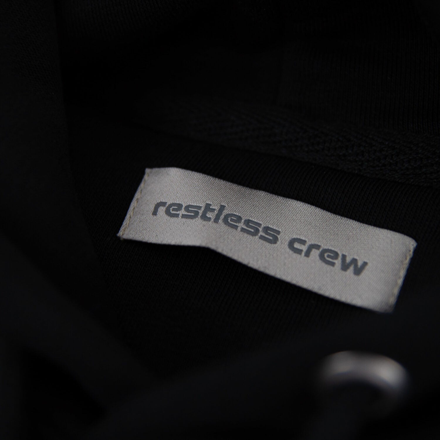 Restless Crew Unisex Hoodie MOUNTAINS - Black_1.4