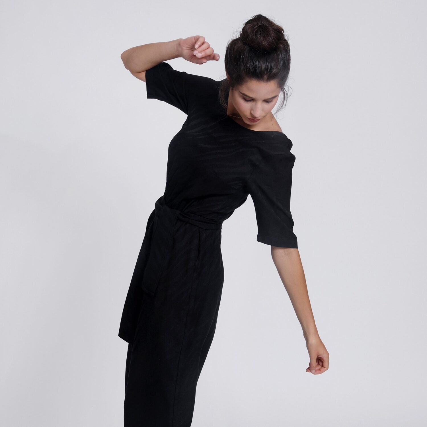 STAINE_half_bw_2side