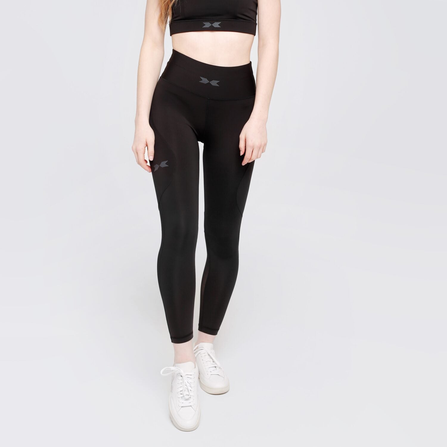 Swedish_Fall_Curved_Tights_Schwarz_1