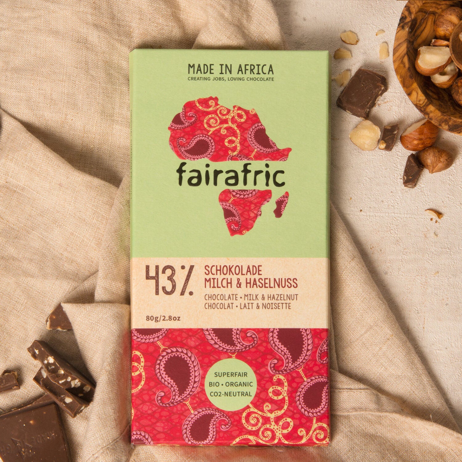 fairafric Schokolade 43% Milch &amp; Haselnuss 80 g_1